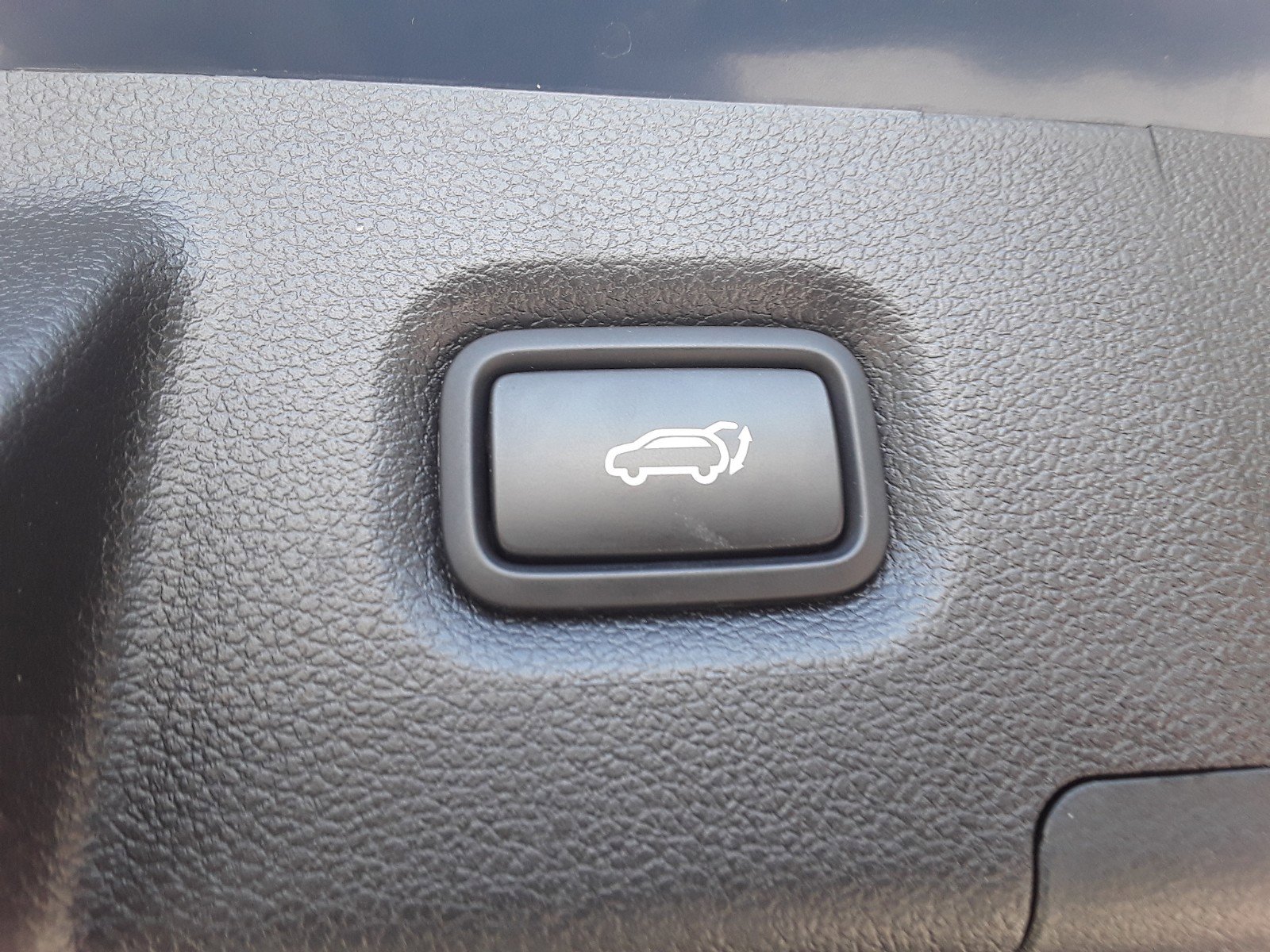Image 7 of Used 2023 Hyundai Santa Fe SEL FWD