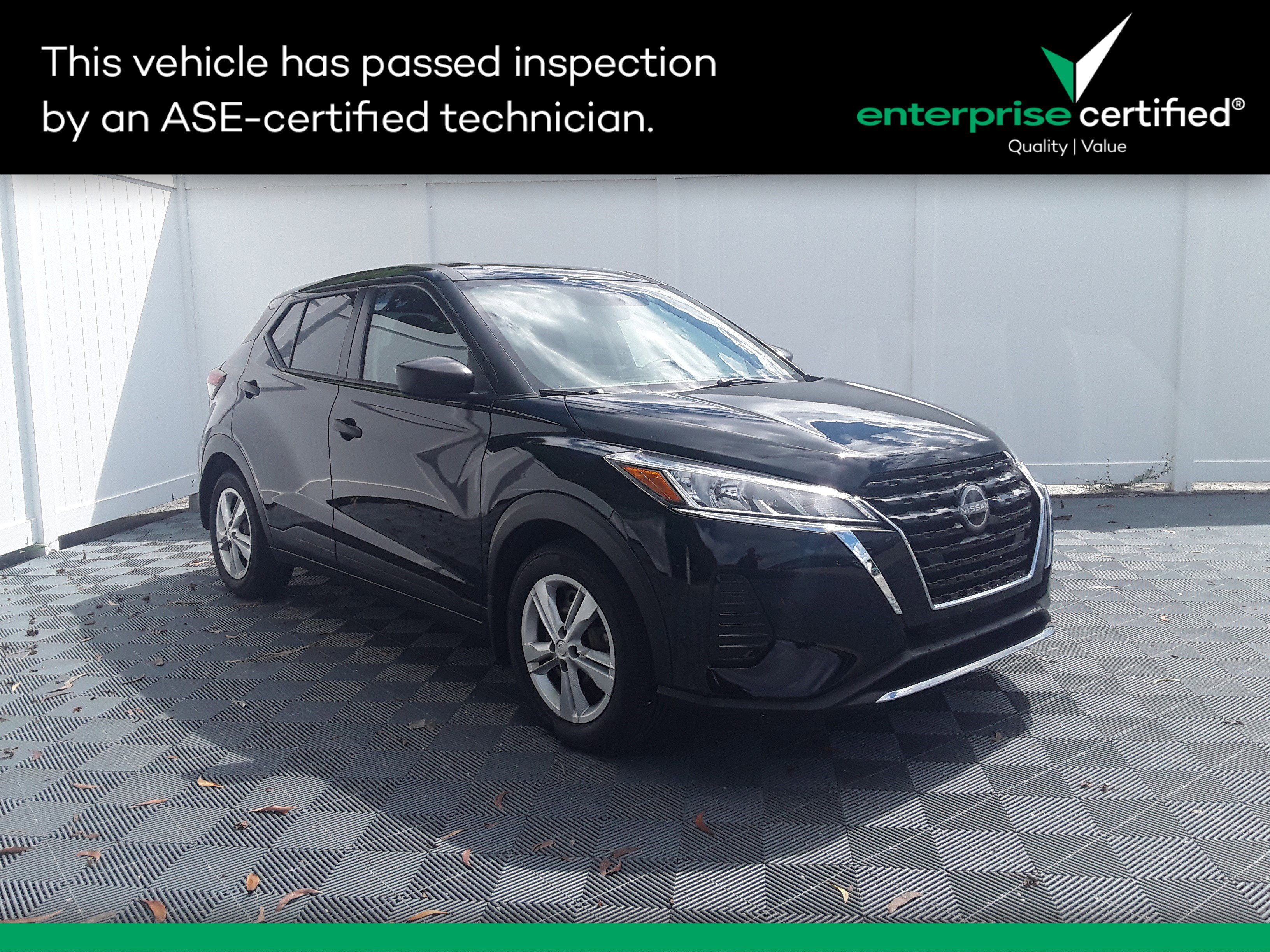 Used 2023 Nissan Kicks S FWD