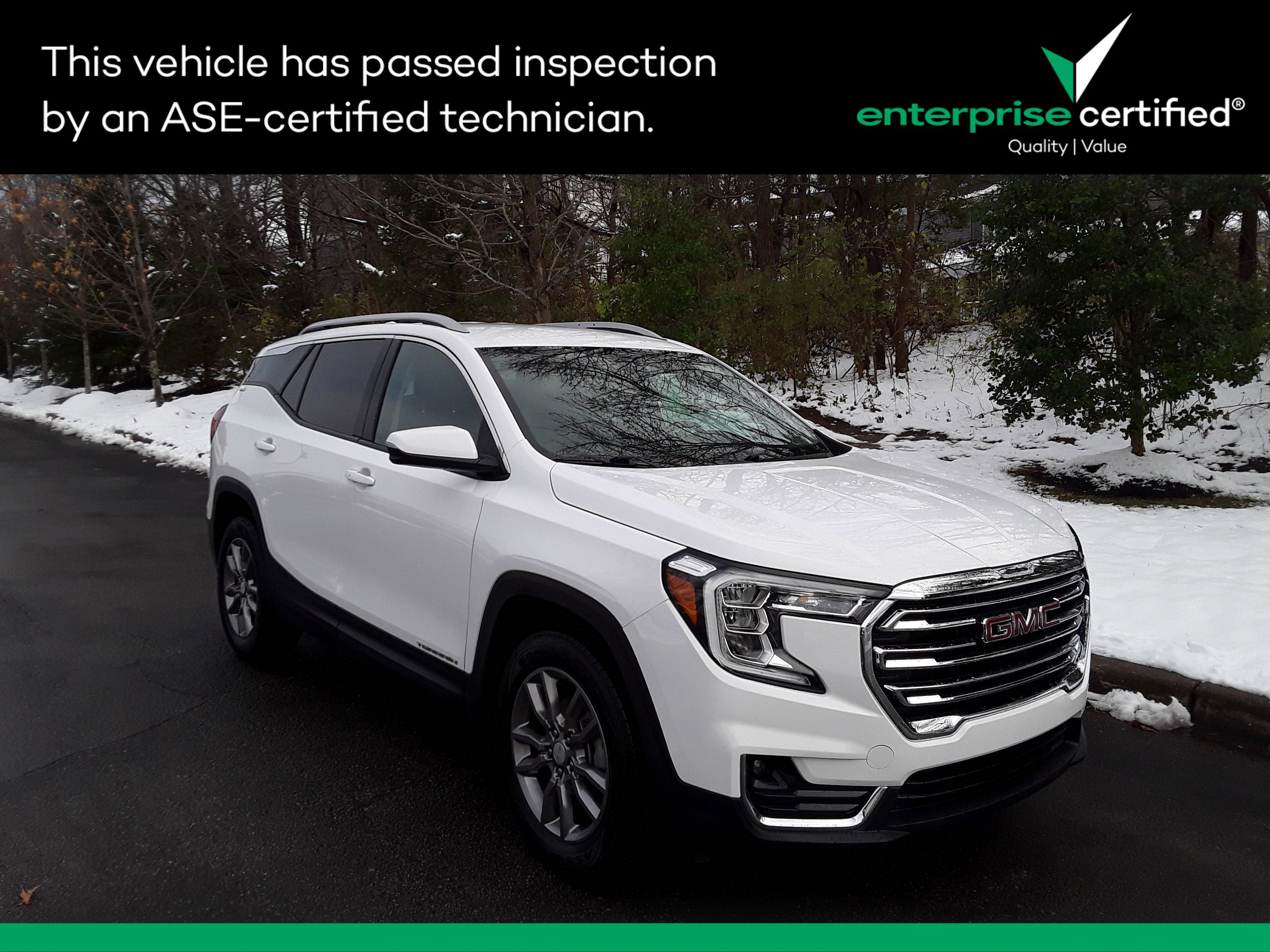 2024 GMC Terrain SLT's photo