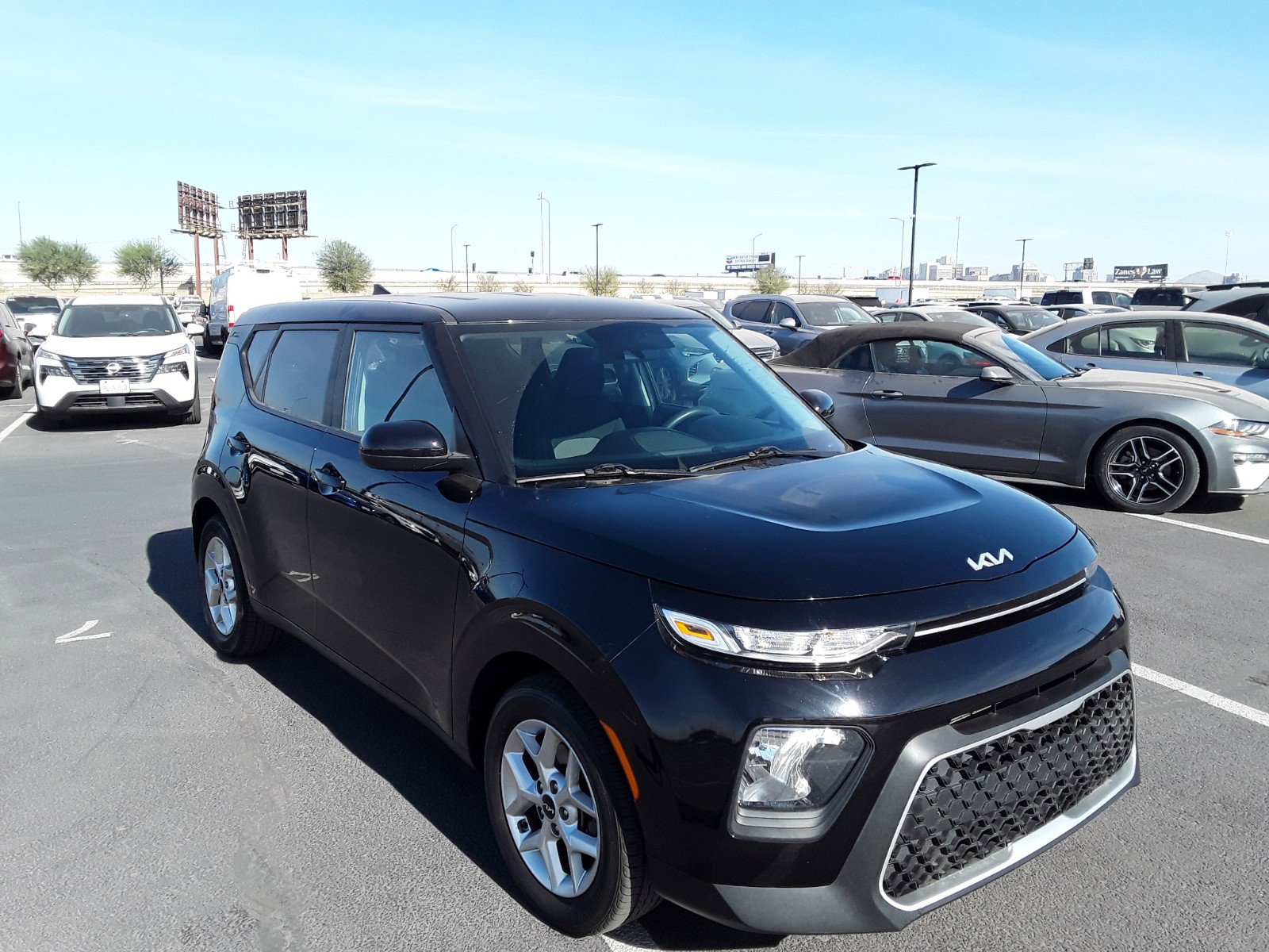 Used 2022 Kia Soul LX IVT