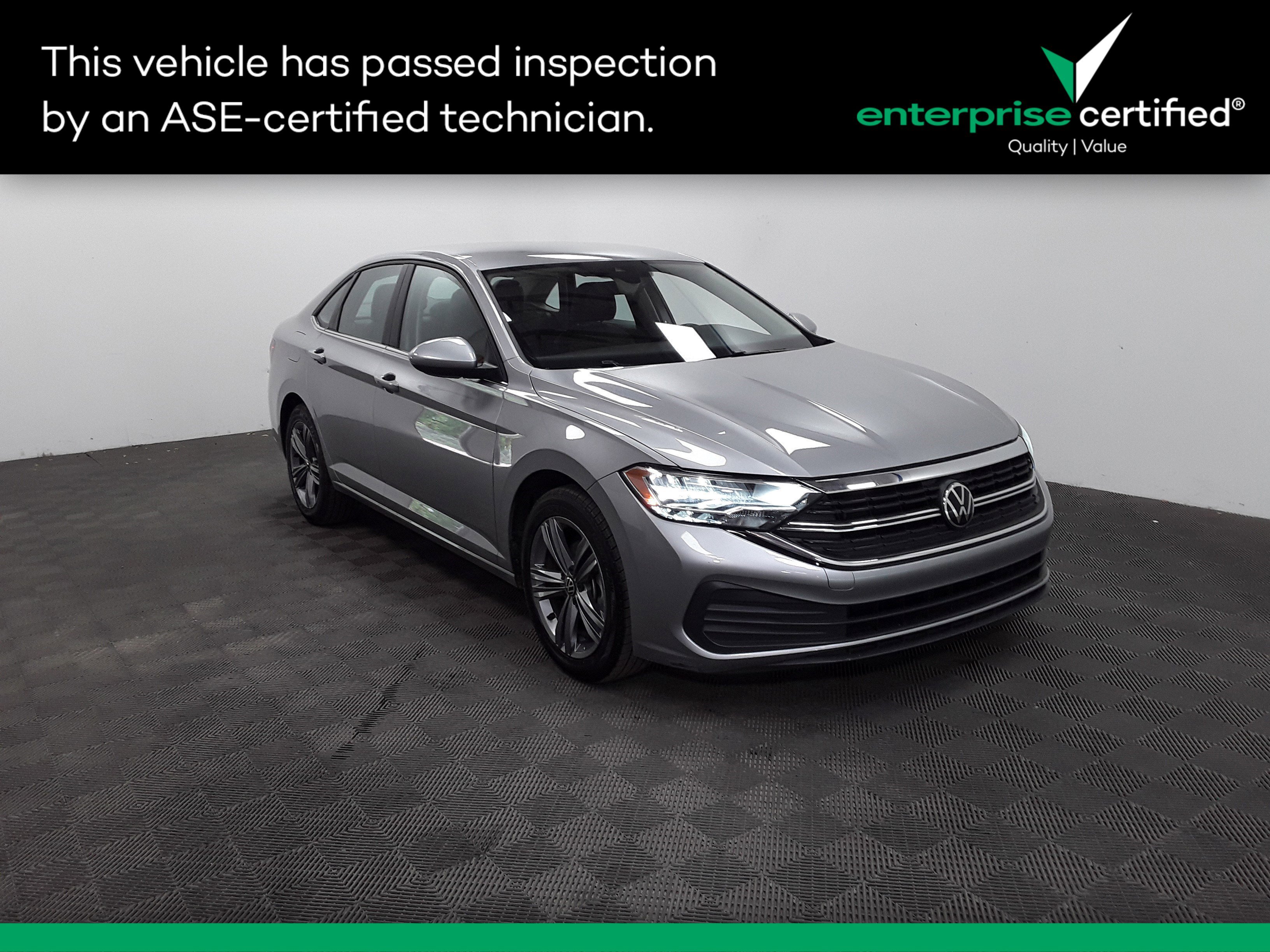 2024 Volkswagen Jetta SE Auto