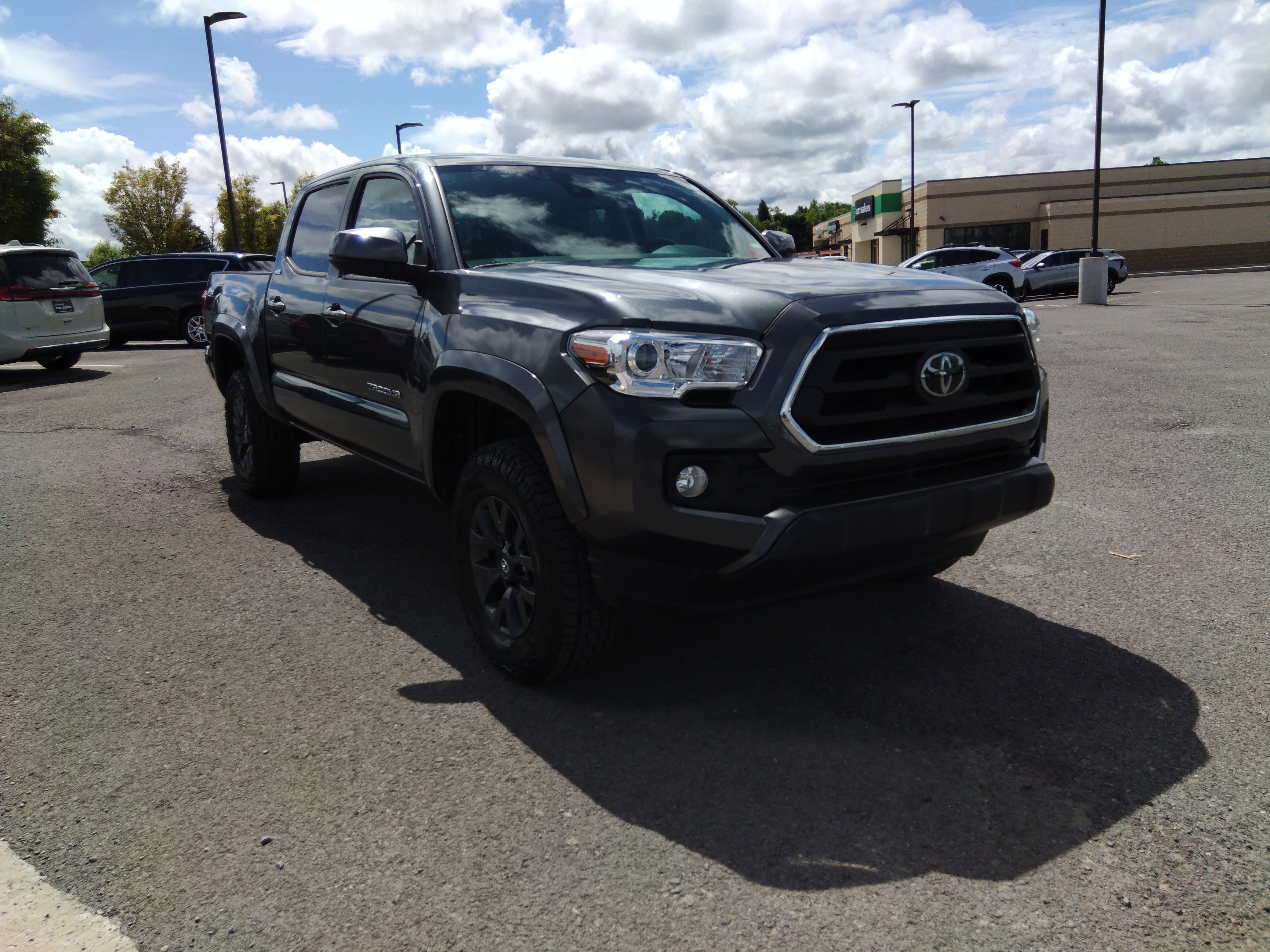 2023 Toyota Tacoma 4WD SR5 Double Cab 5' Bed V6 AT