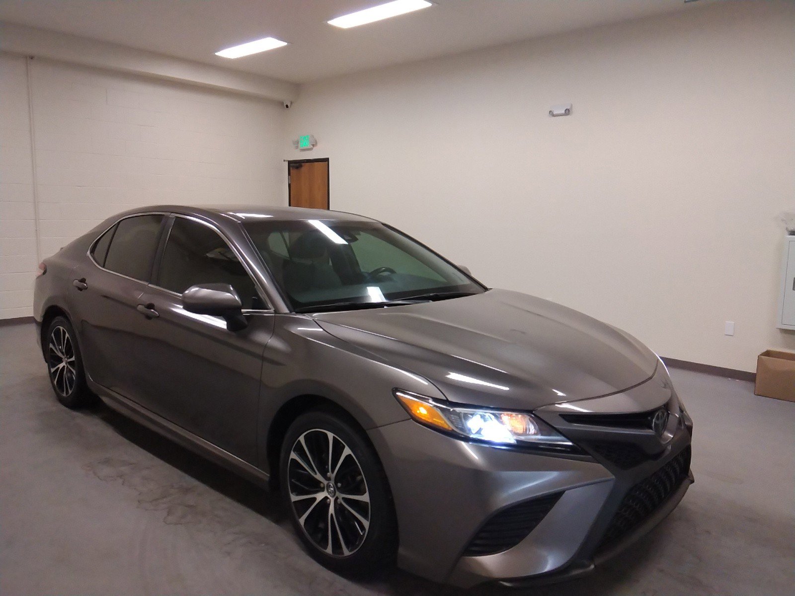 2018 Toyota Camry SE Auto