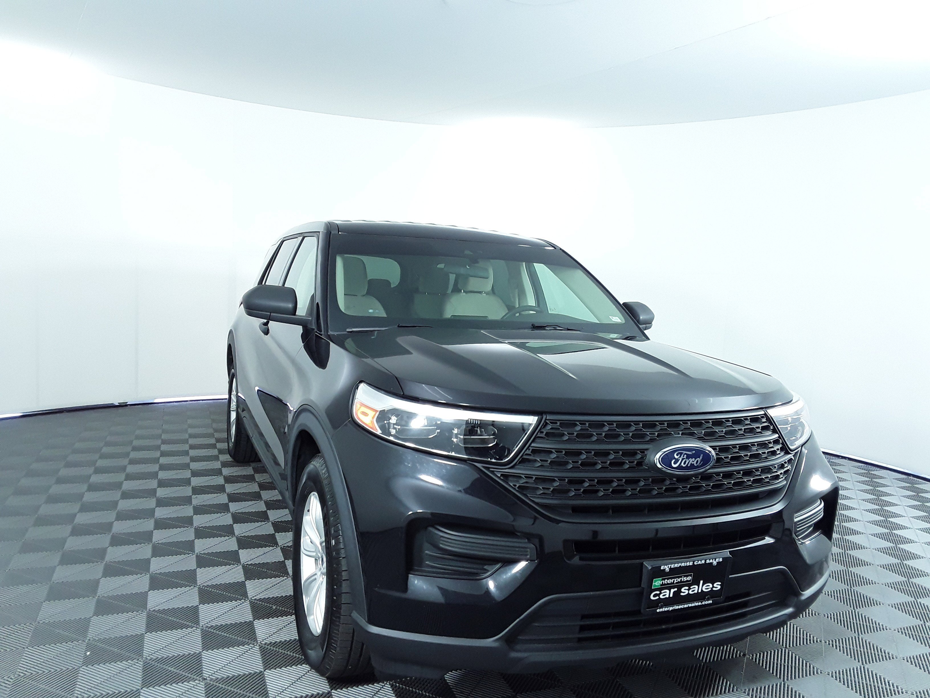 2020 Ford Explorer Base RWD