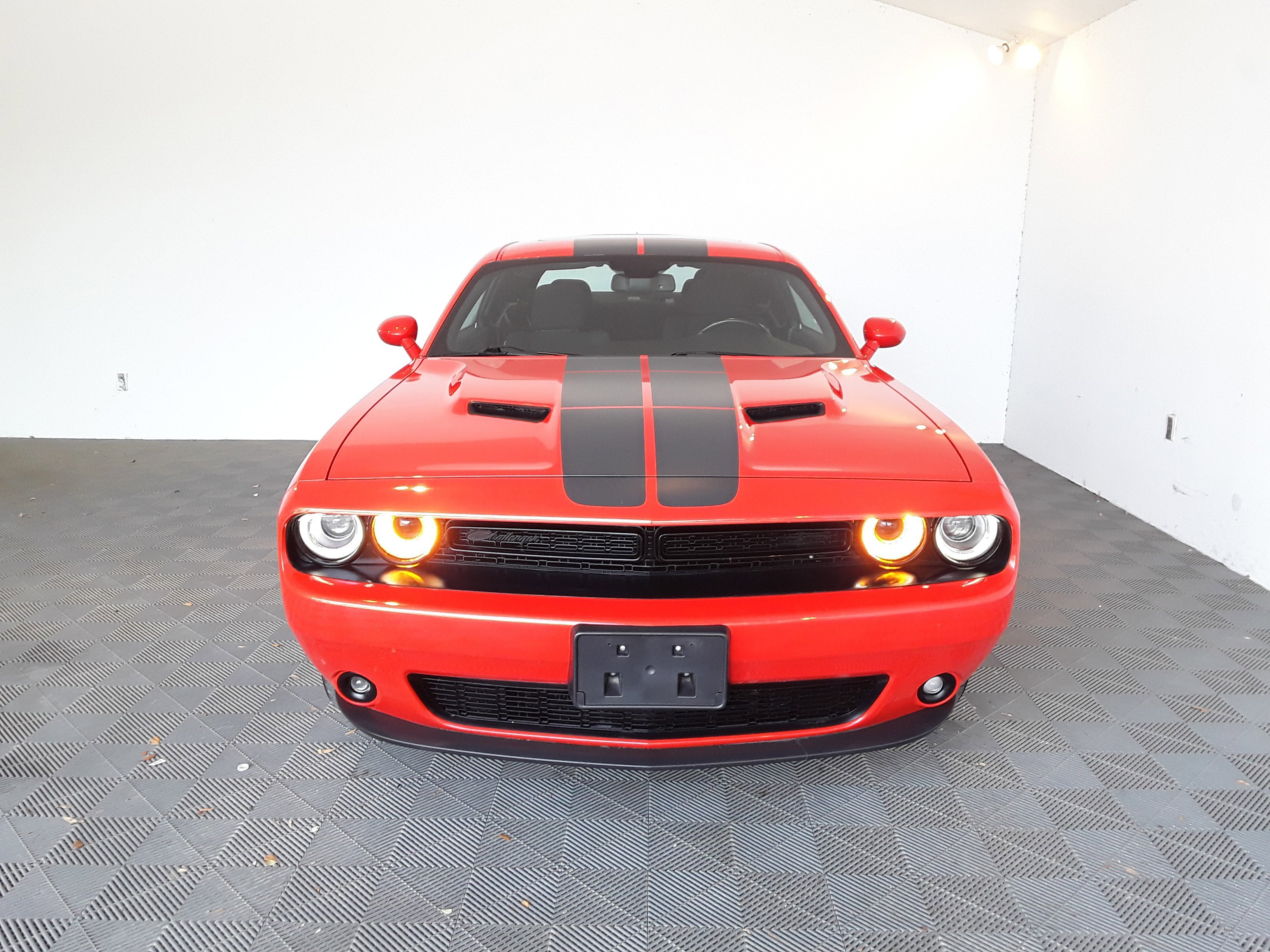 Image 2 of Used 2022 Dodge Challenger SXT RWD