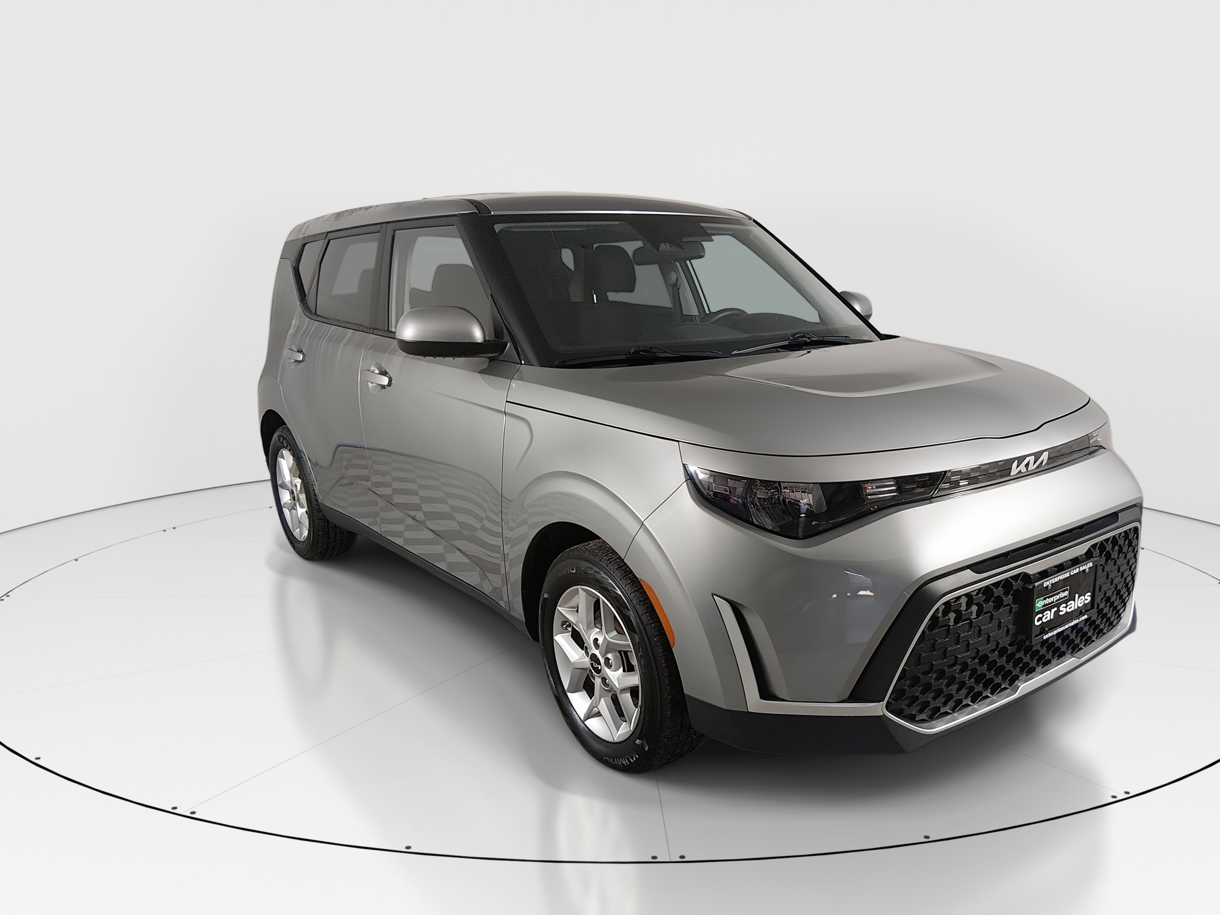 2024 Kia Soul LX's photo