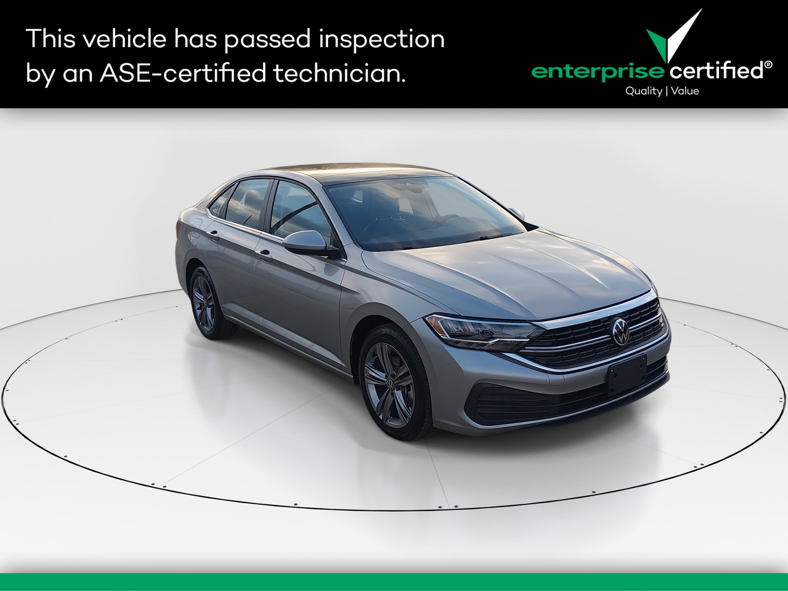 2024 Volkswagen Jetta SE's photo