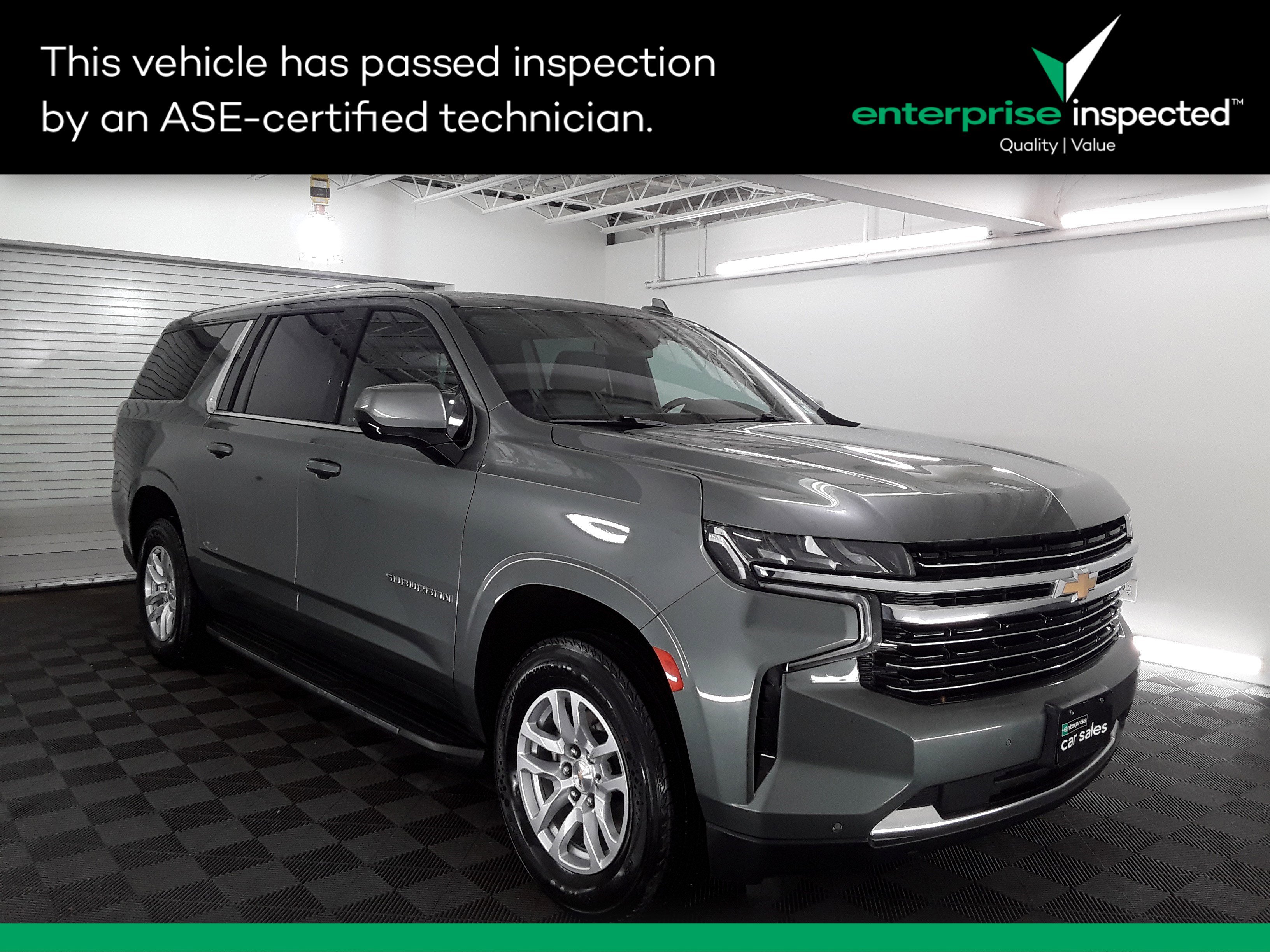 2023 Chevrolet Suburban 4WD 4dr LT