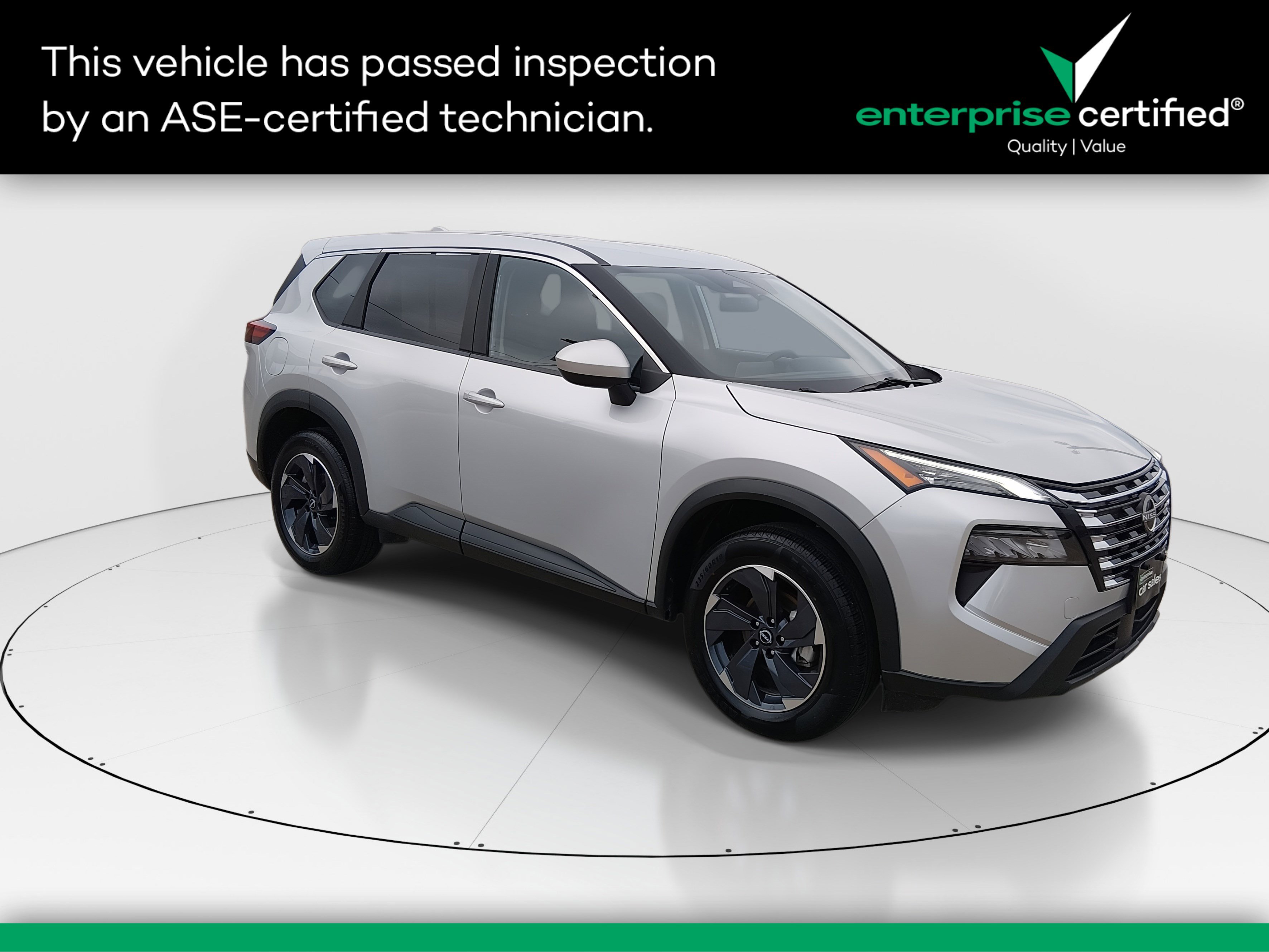 2024 Nissan Rogue SV's photo