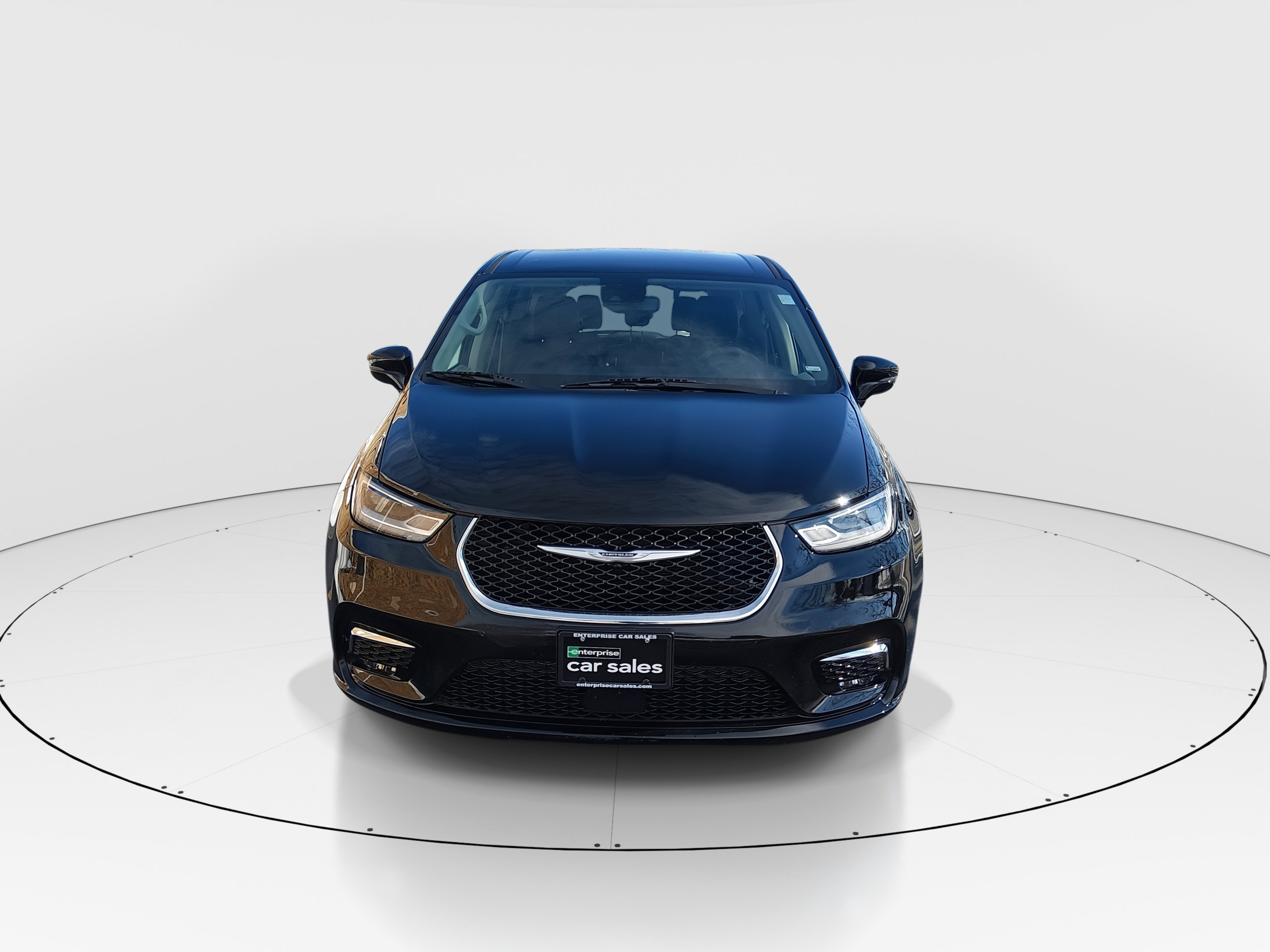 Image of Used 2024 Chrysler Pacifica Touring L FWD