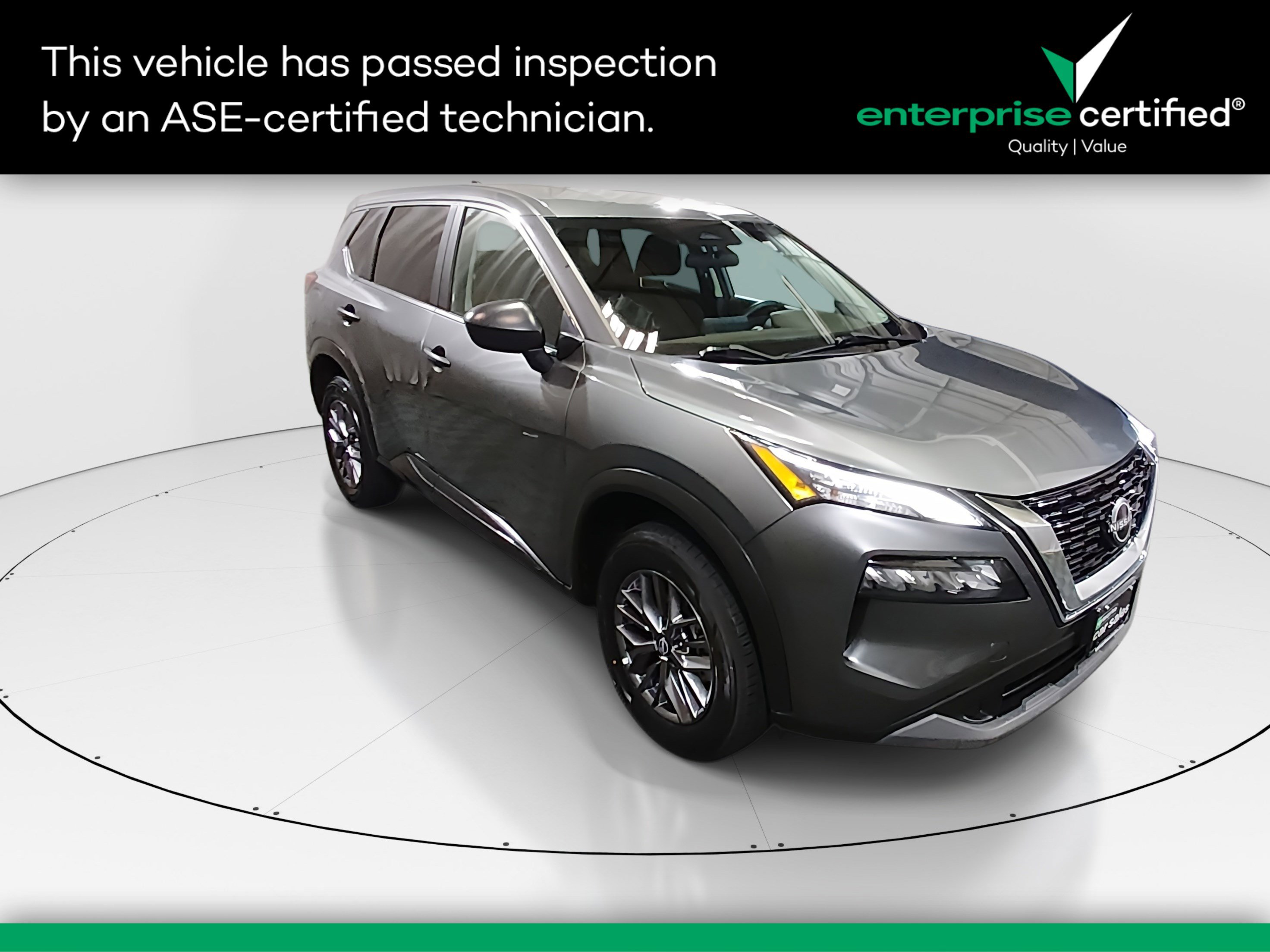 2023 Nissan Rogue S's photo