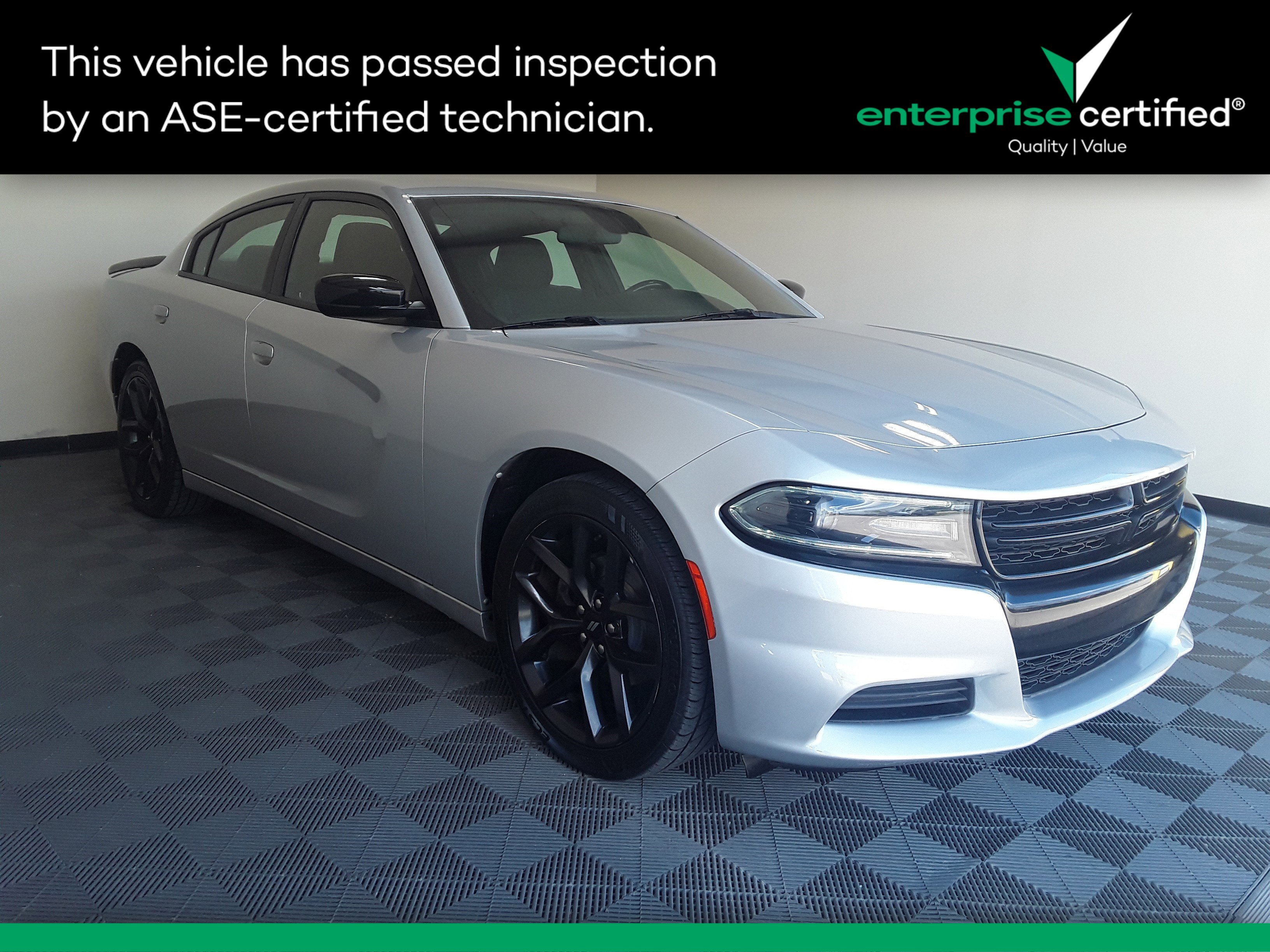 Used 2019 Dodge Charger SXT RWD