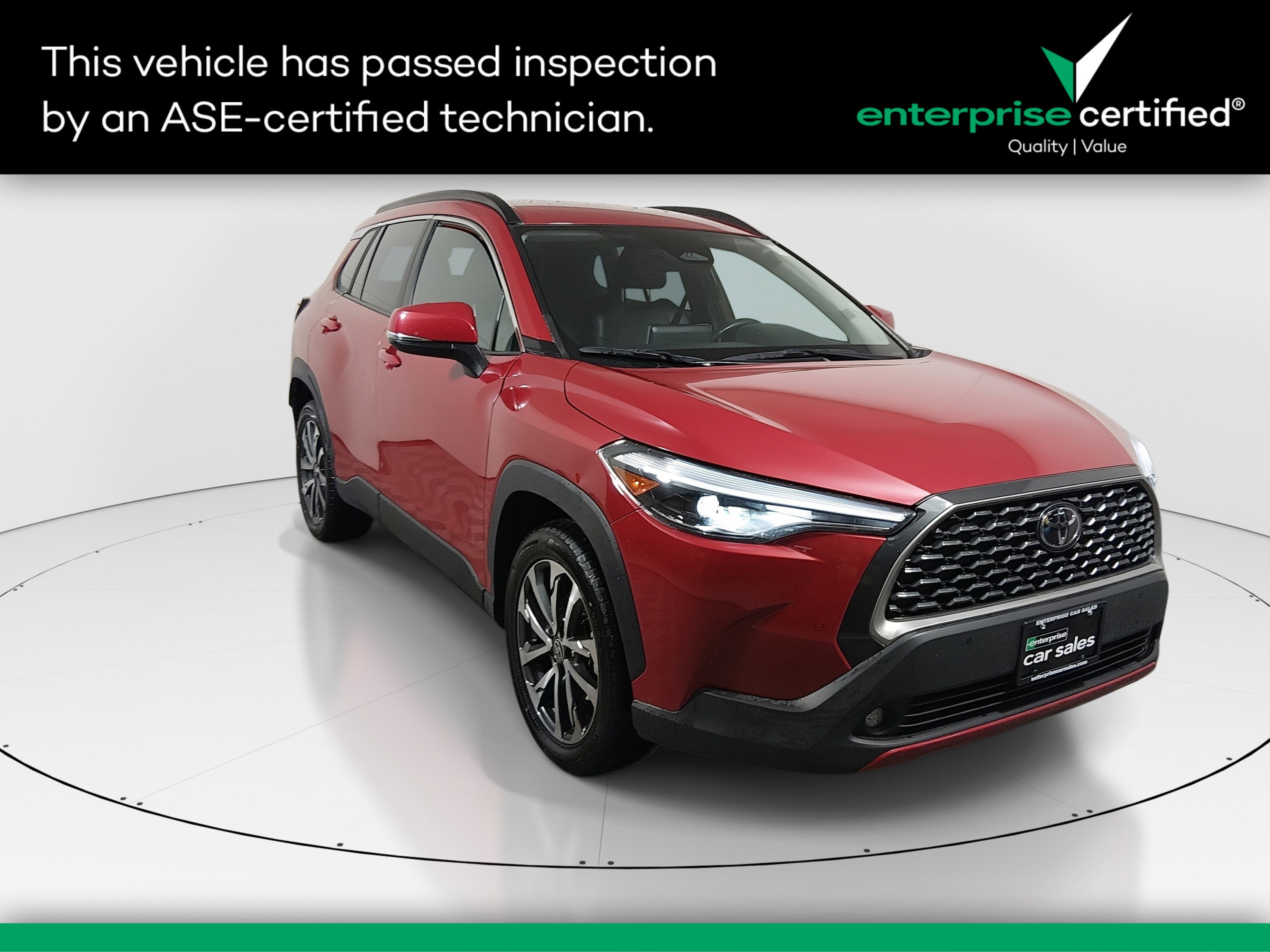 2023 Toyota Corolla Cross XLE's photo