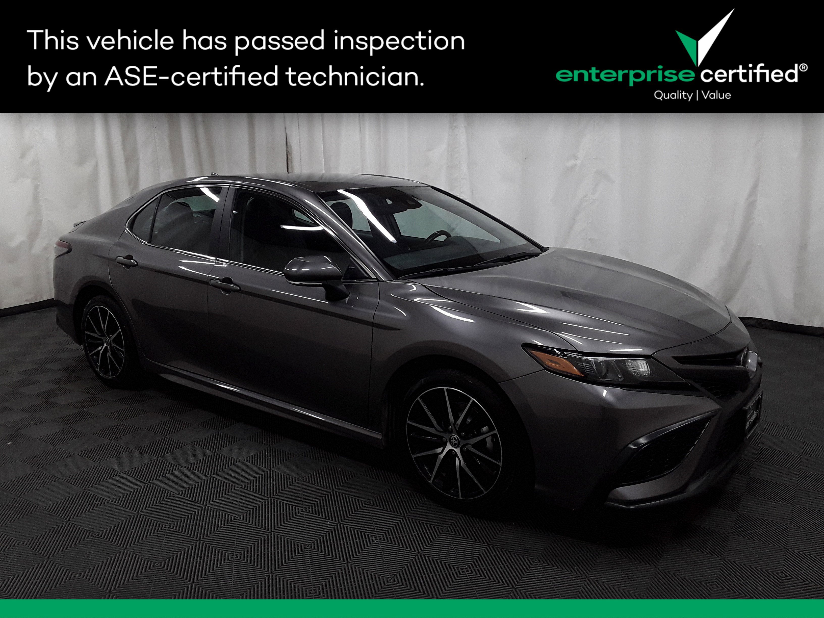2023 Toyota Camry SE Auto
