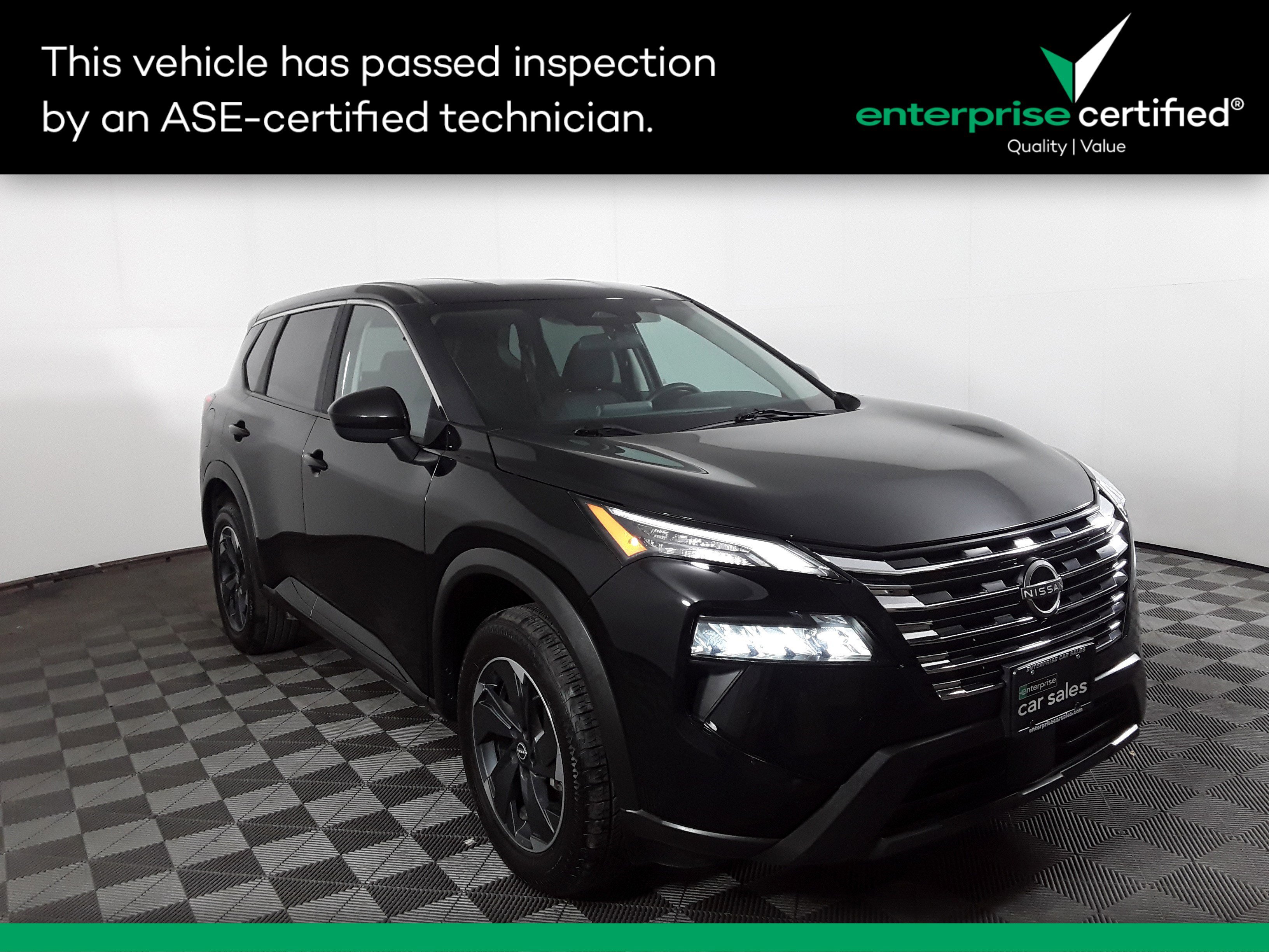 Used 2024 Nissan Rogue SV AWD