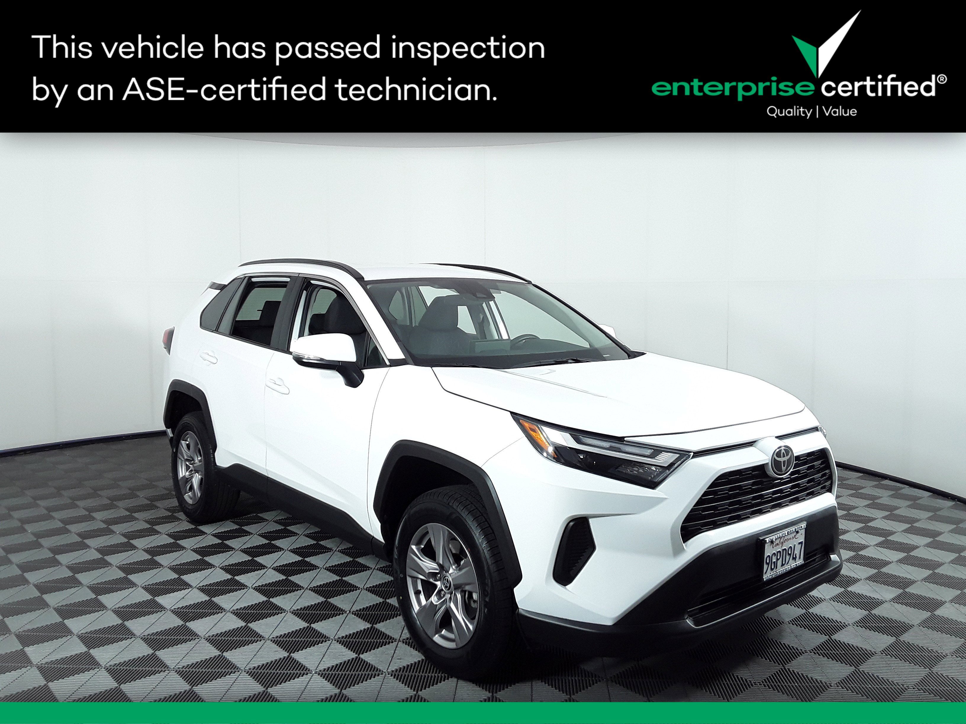 2023 Toyota RAV4 XLE FWD