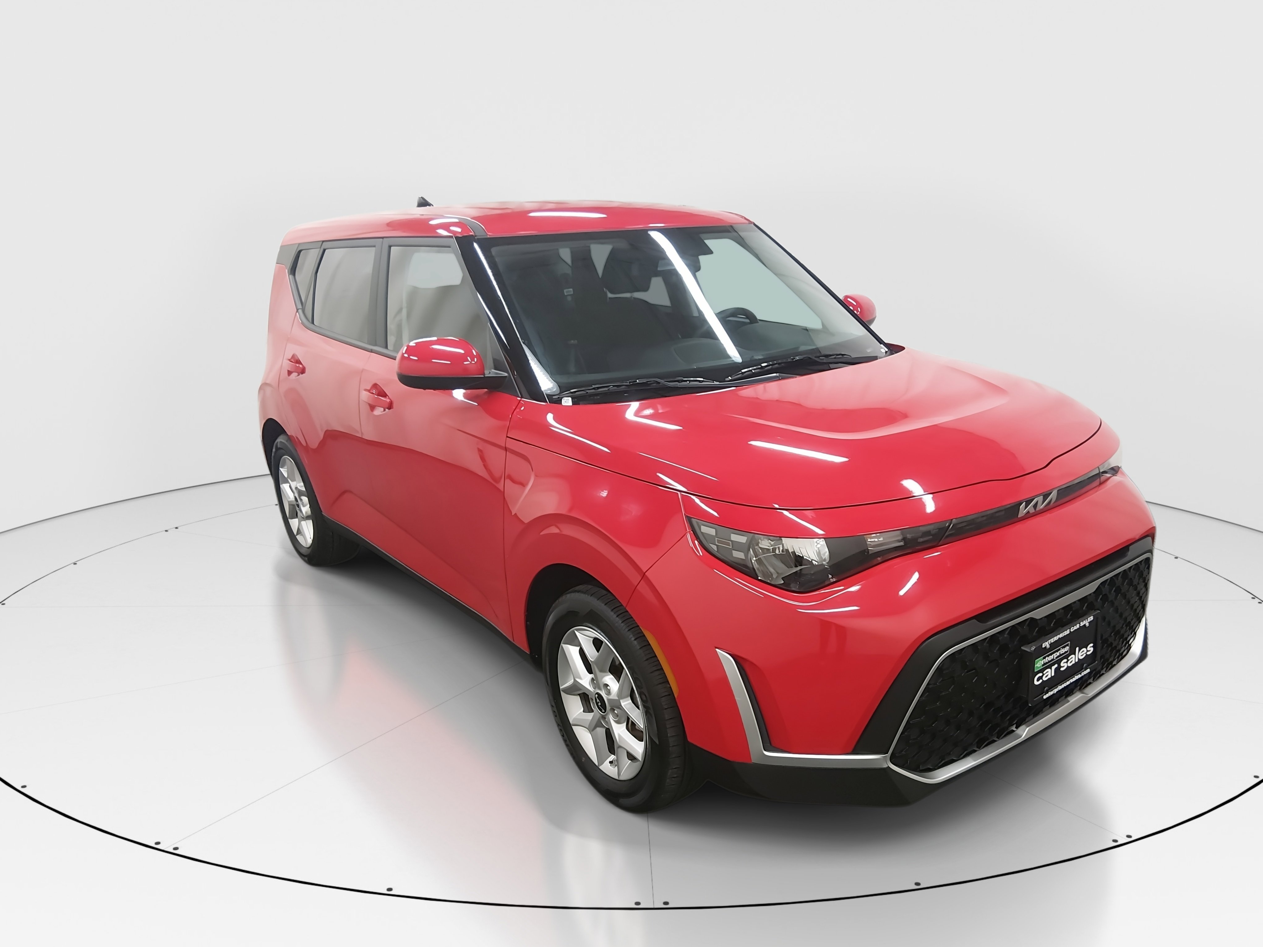 2025 Kia Soul LX's photo