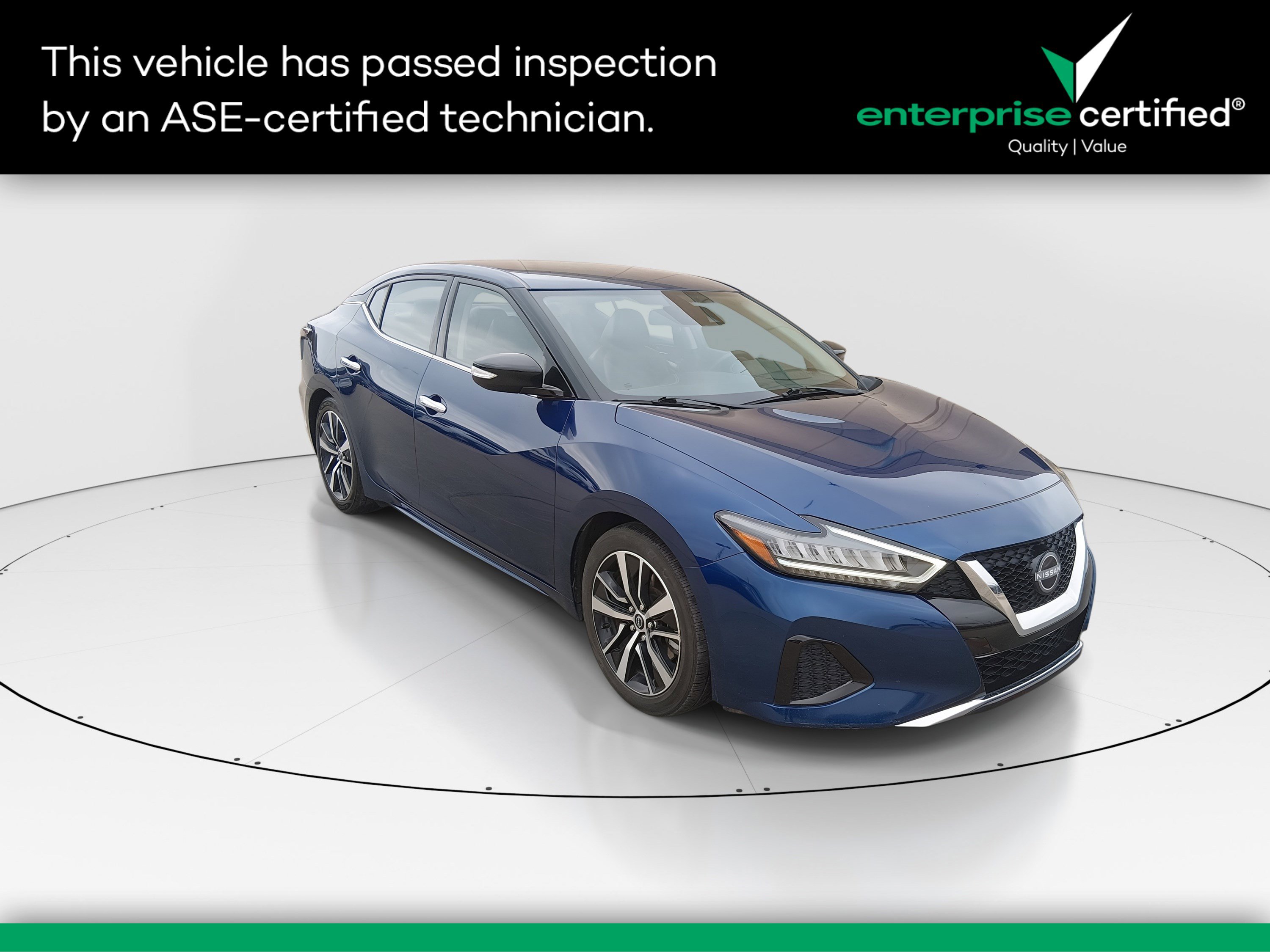 2023 Nissan Maxima SV's photo