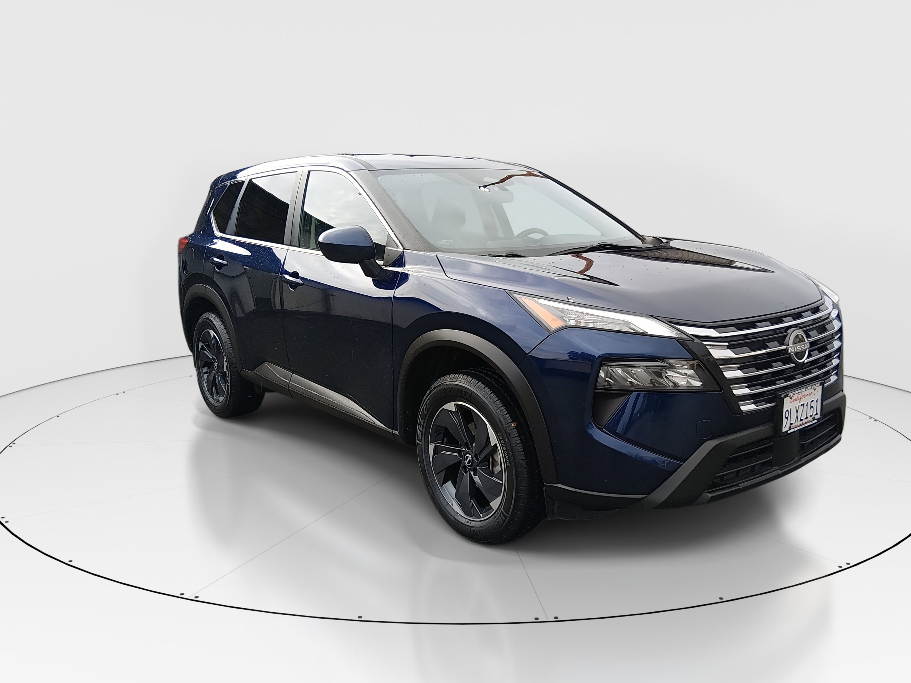 2024 Nissan Rogue SV's photo