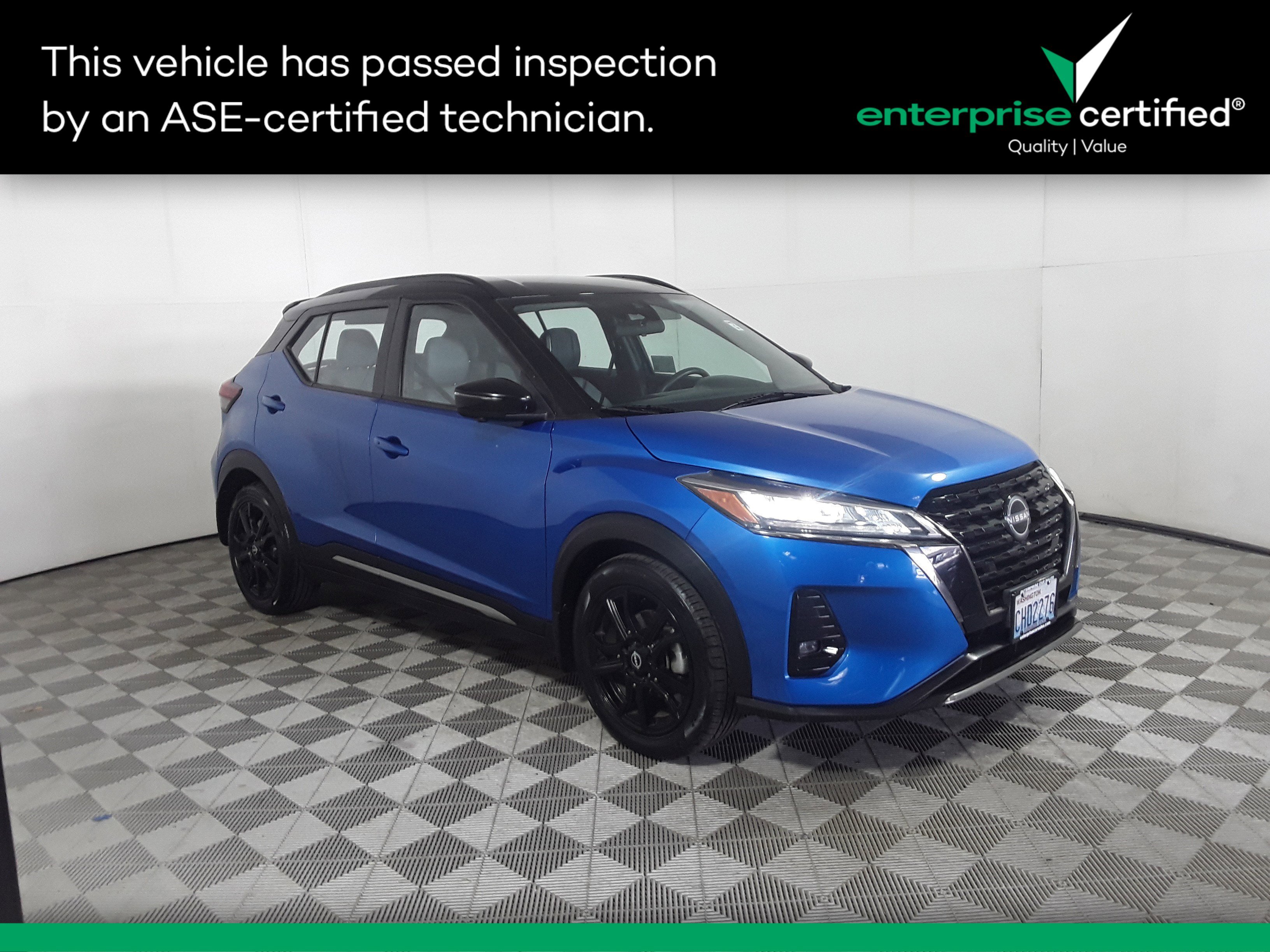Used 2023 Nissan Kicks SR FWD