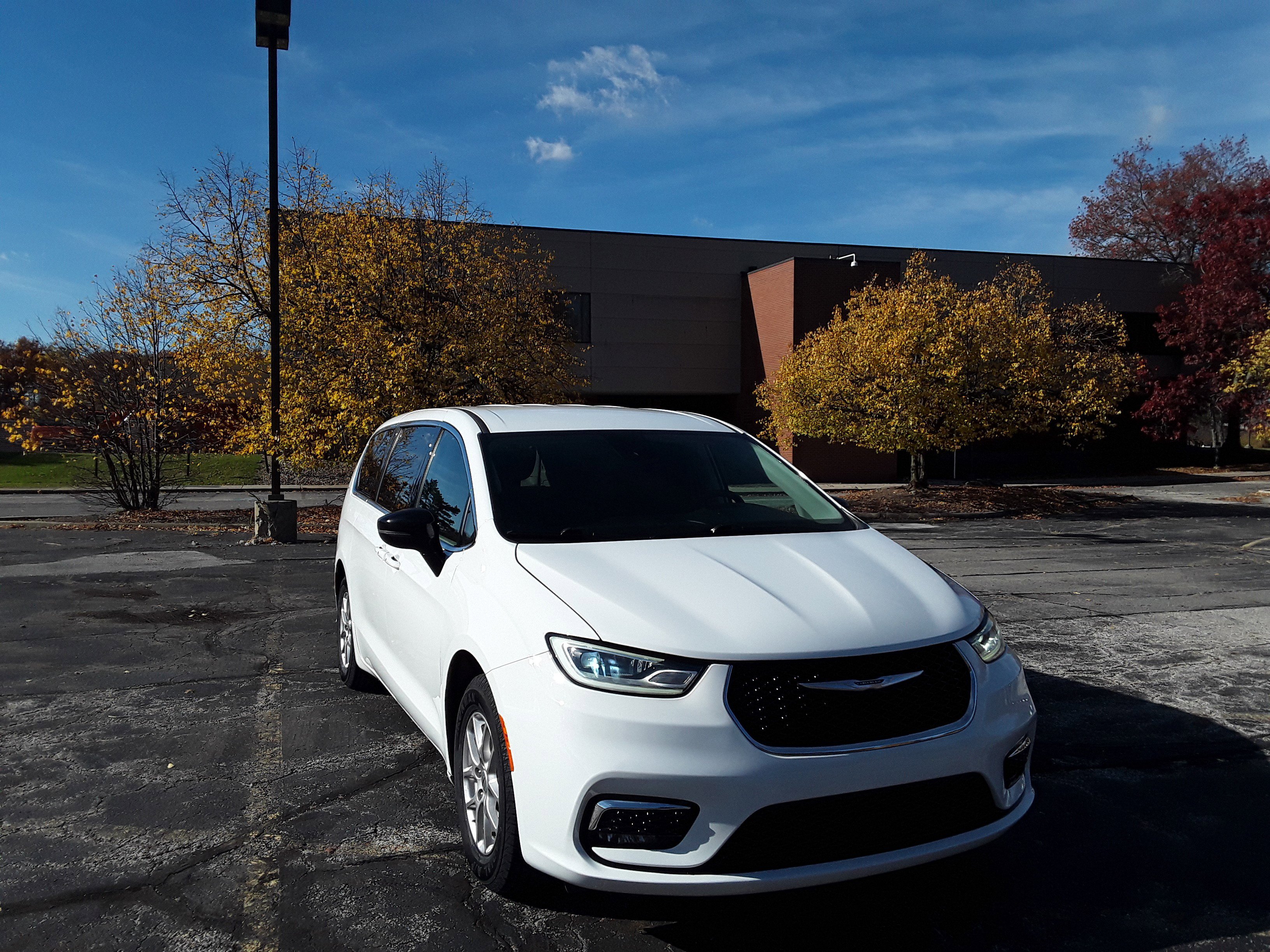 2024 Chrysler Pacifica Touring L