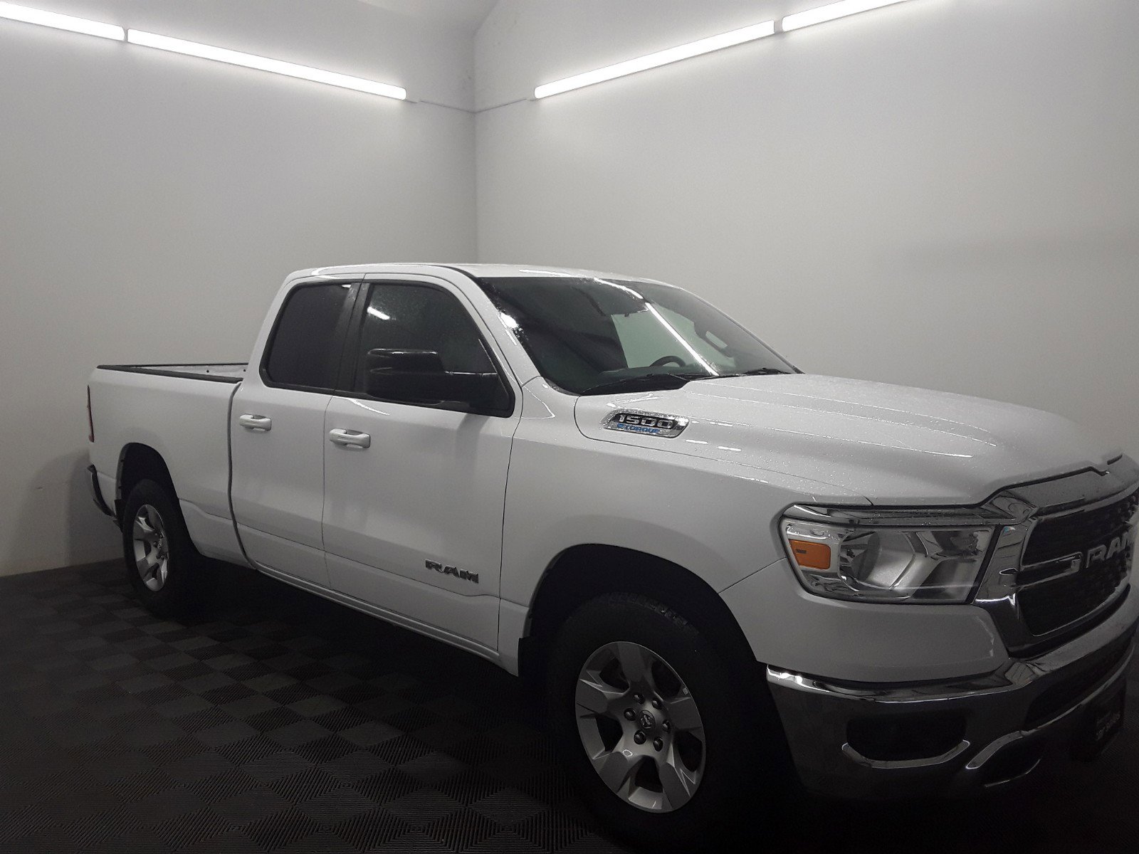 2022 Ram 1500 Big Horn 4x2 Quad Cab 6'4