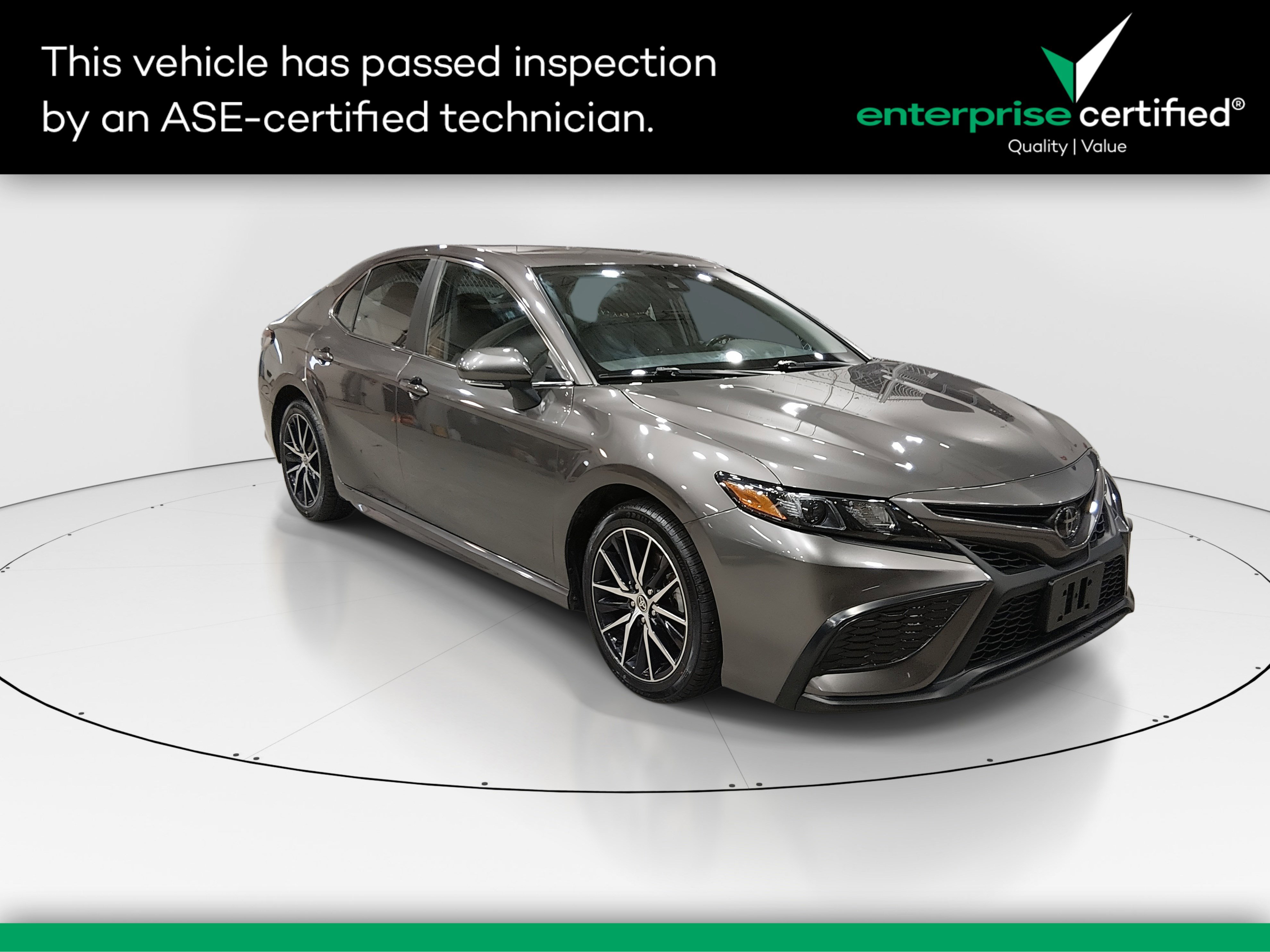 Used 2023 Toyota Camry SE Auto