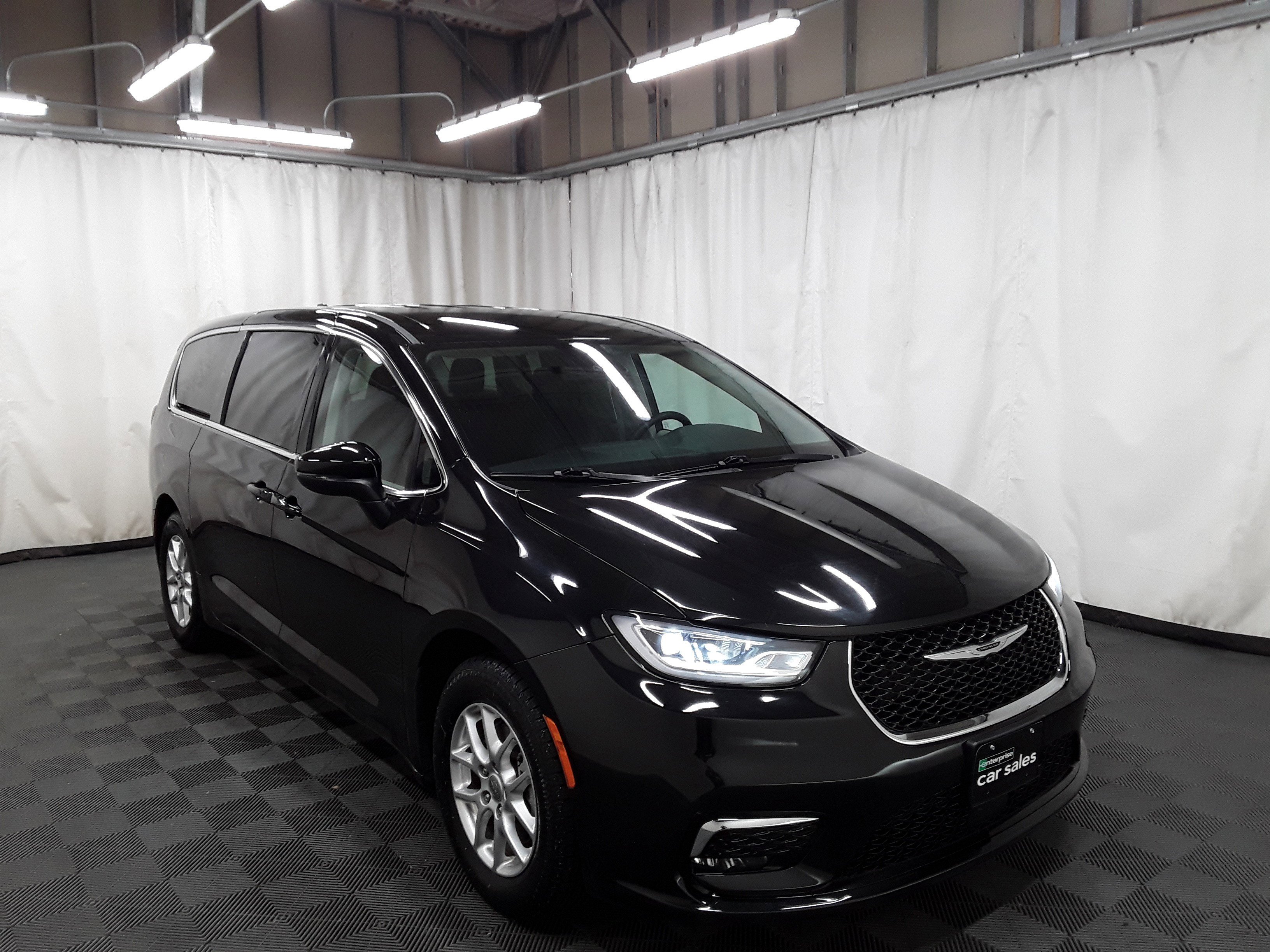 2023 Chrysler Pacifica Touring L FWD