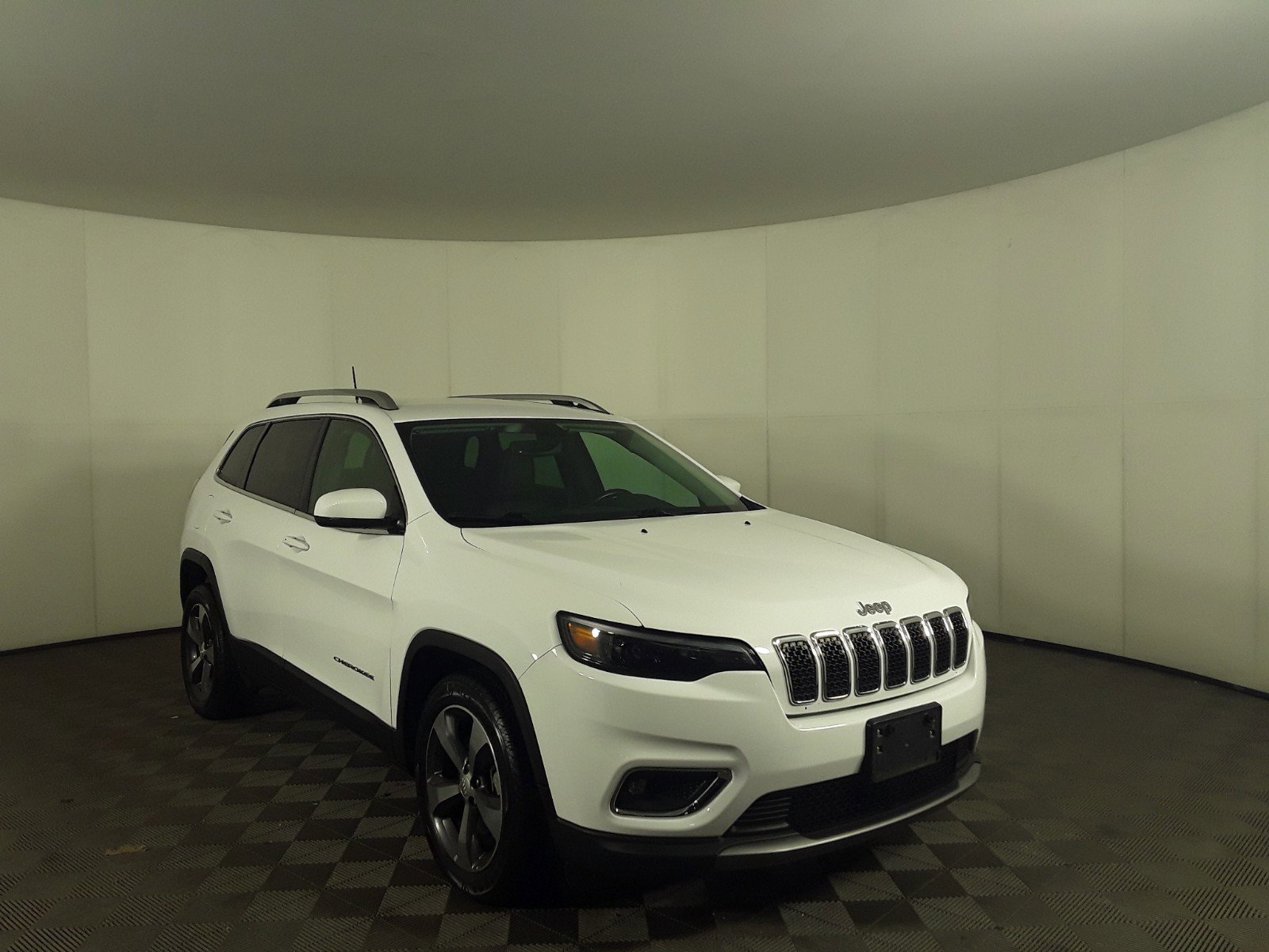 2019 Jeep Cherokee Limited FWD