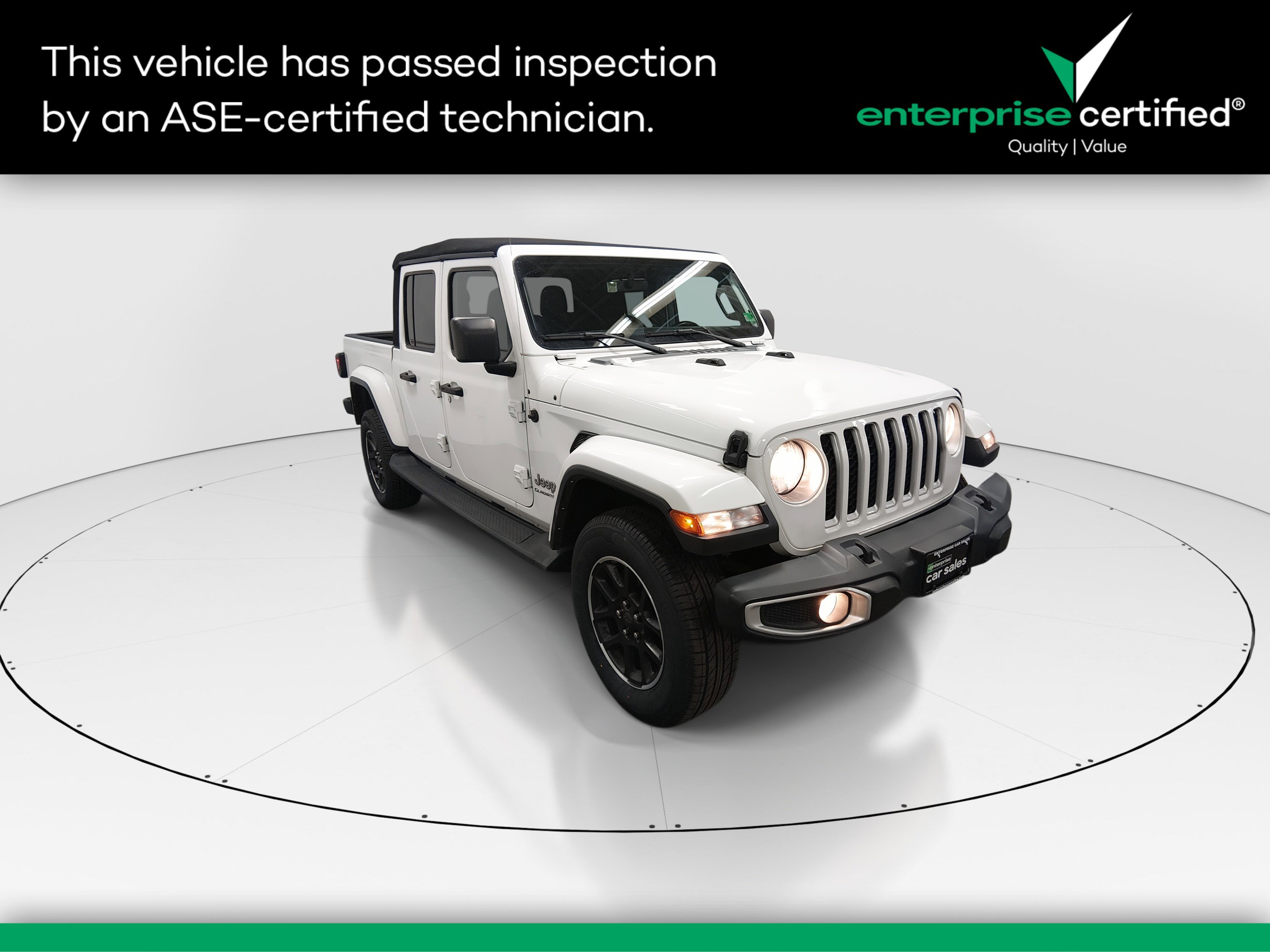 2022 Jeep Gladiator Overland's photo