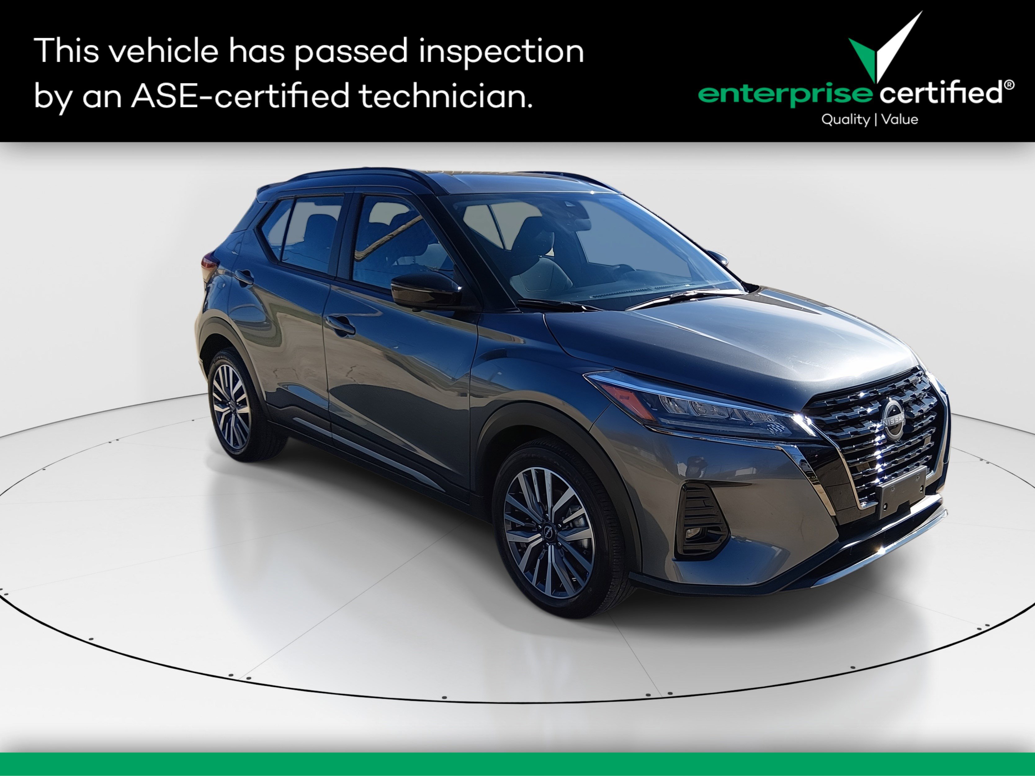 2024 Nissan Kicks SR's photo