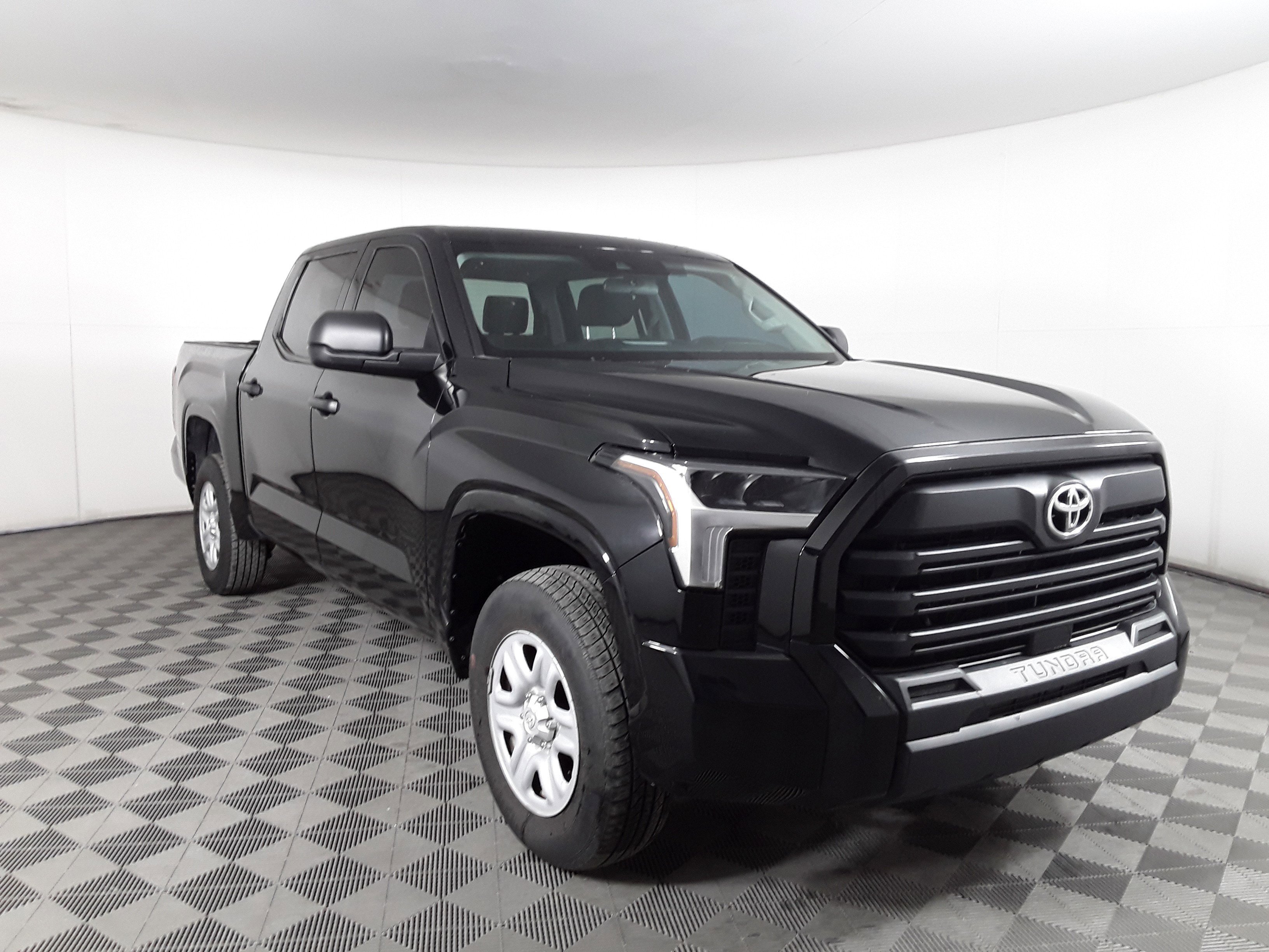 2023 Toyota Tundra 4WD SR CrewMax 5.5' Bed