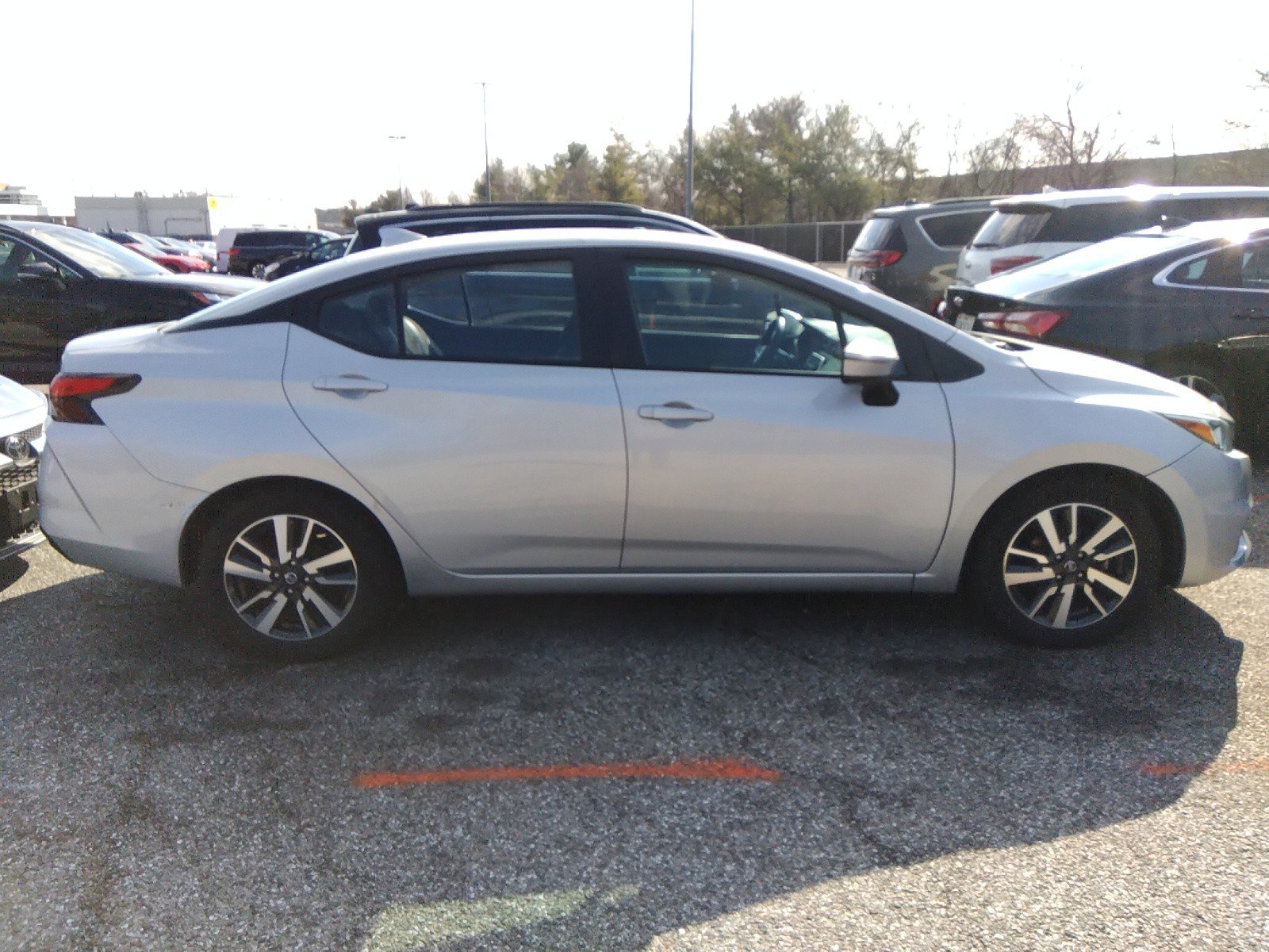 2021 Nissan Versa SV CVT