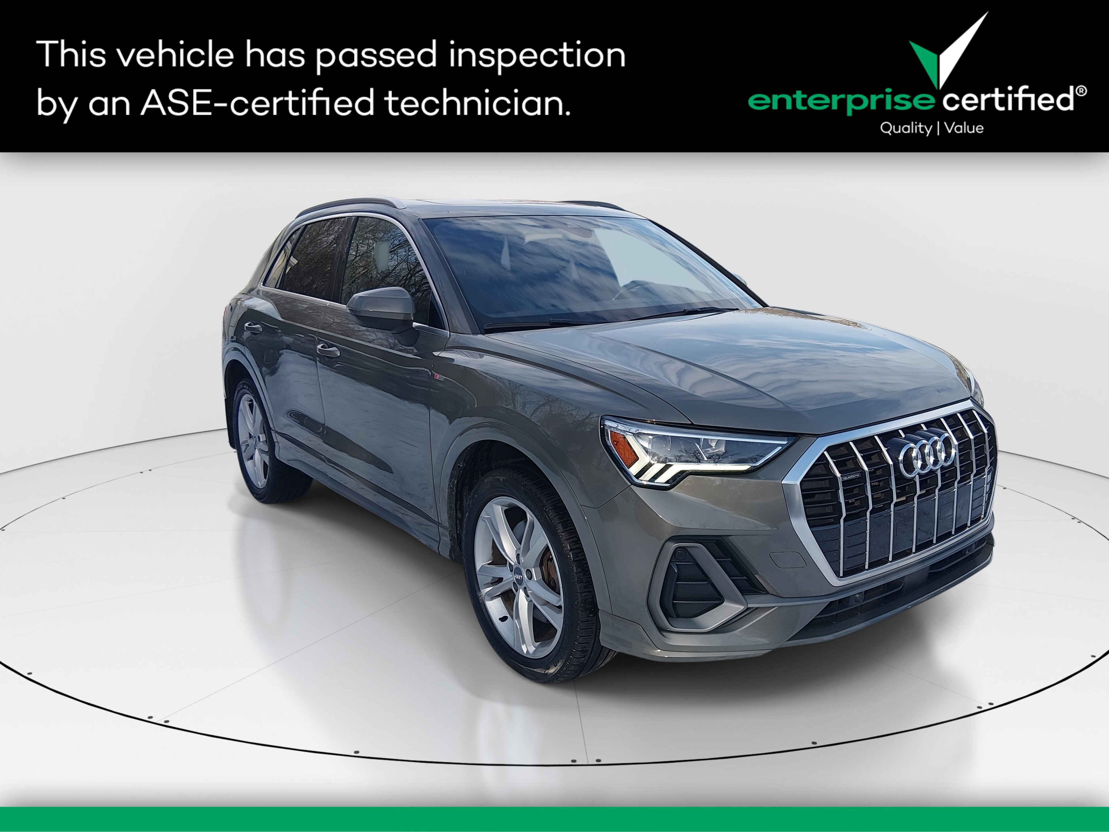 2020 Audi Q3 S Line Premium Plus's photo