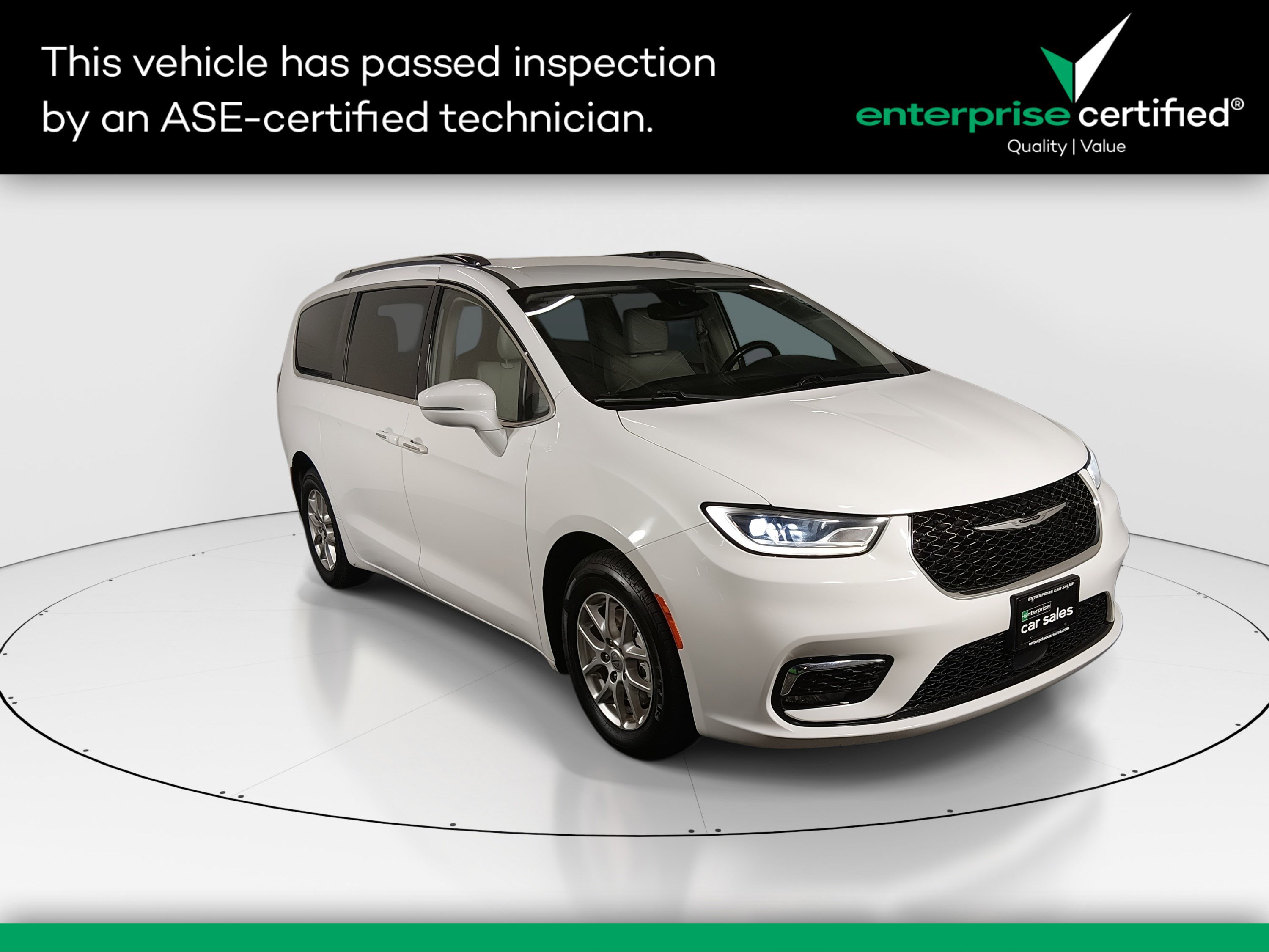 2021 Chrysler Pacifica Touring L's photo