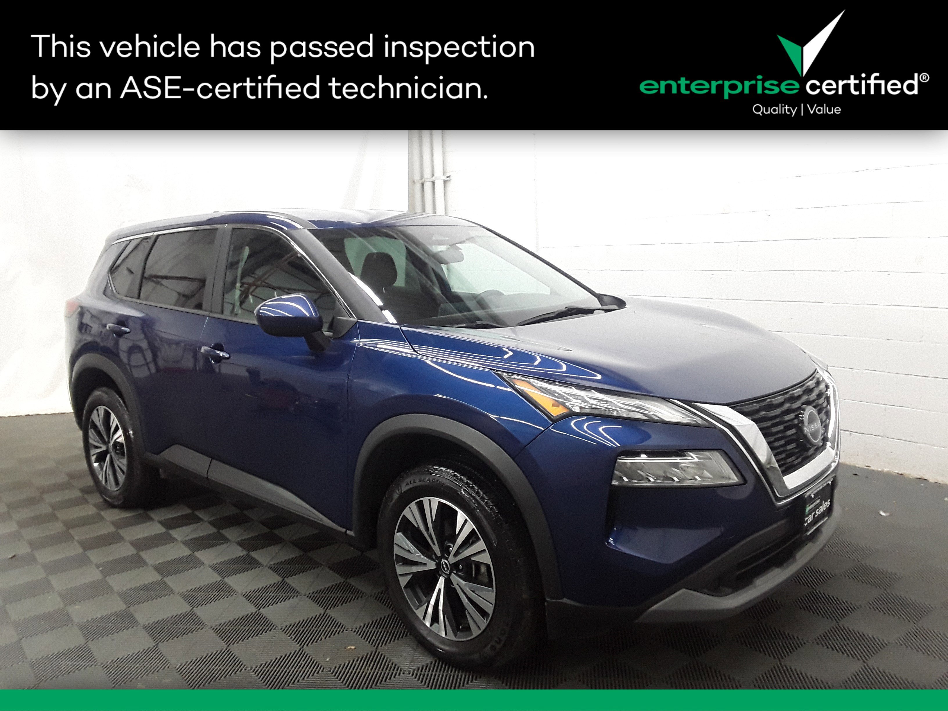 2023 Nissan Rogue SV's photo