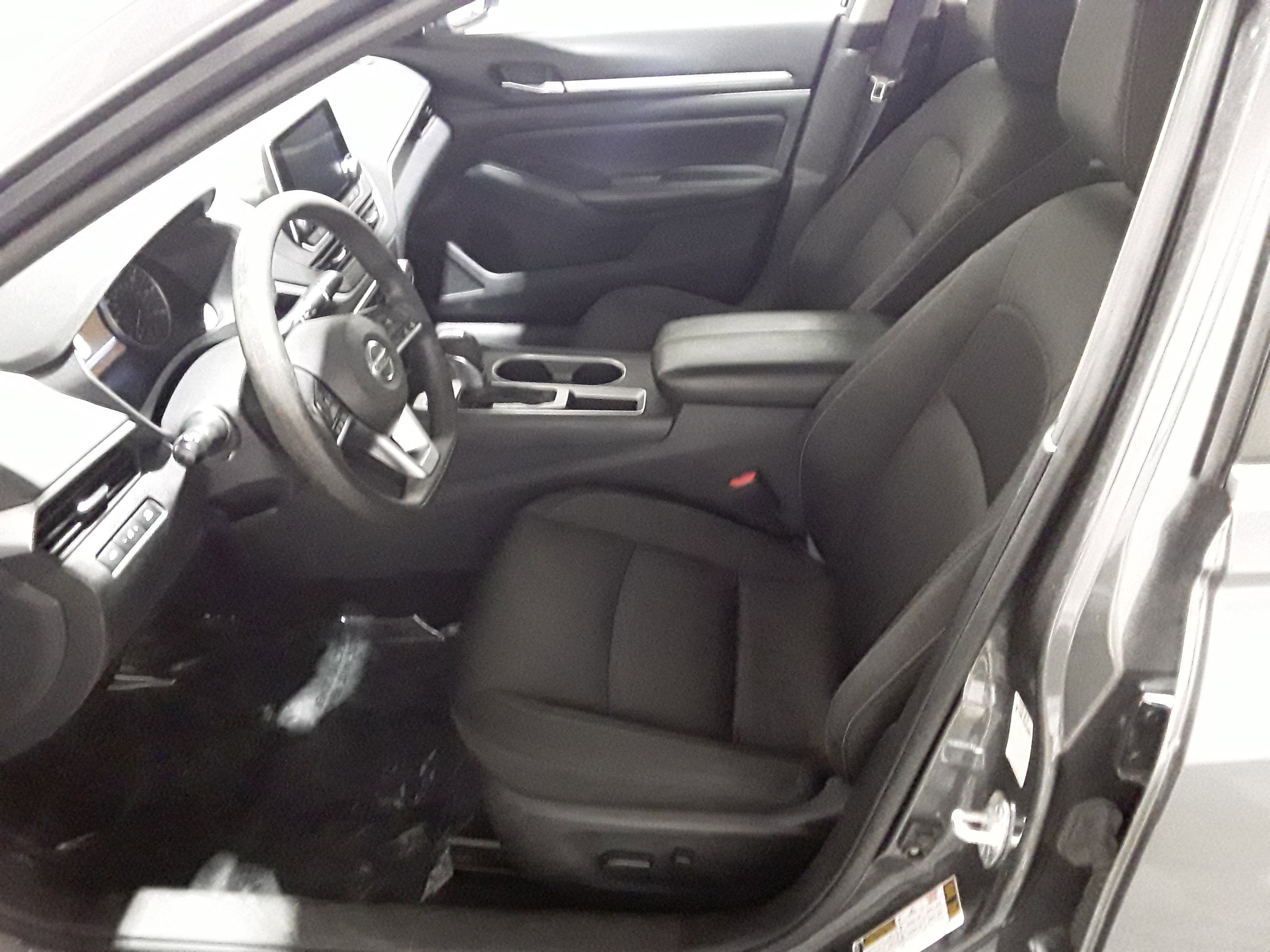 Image 10 of Used 2022 Nissan Altima 2.5 SV Sedan