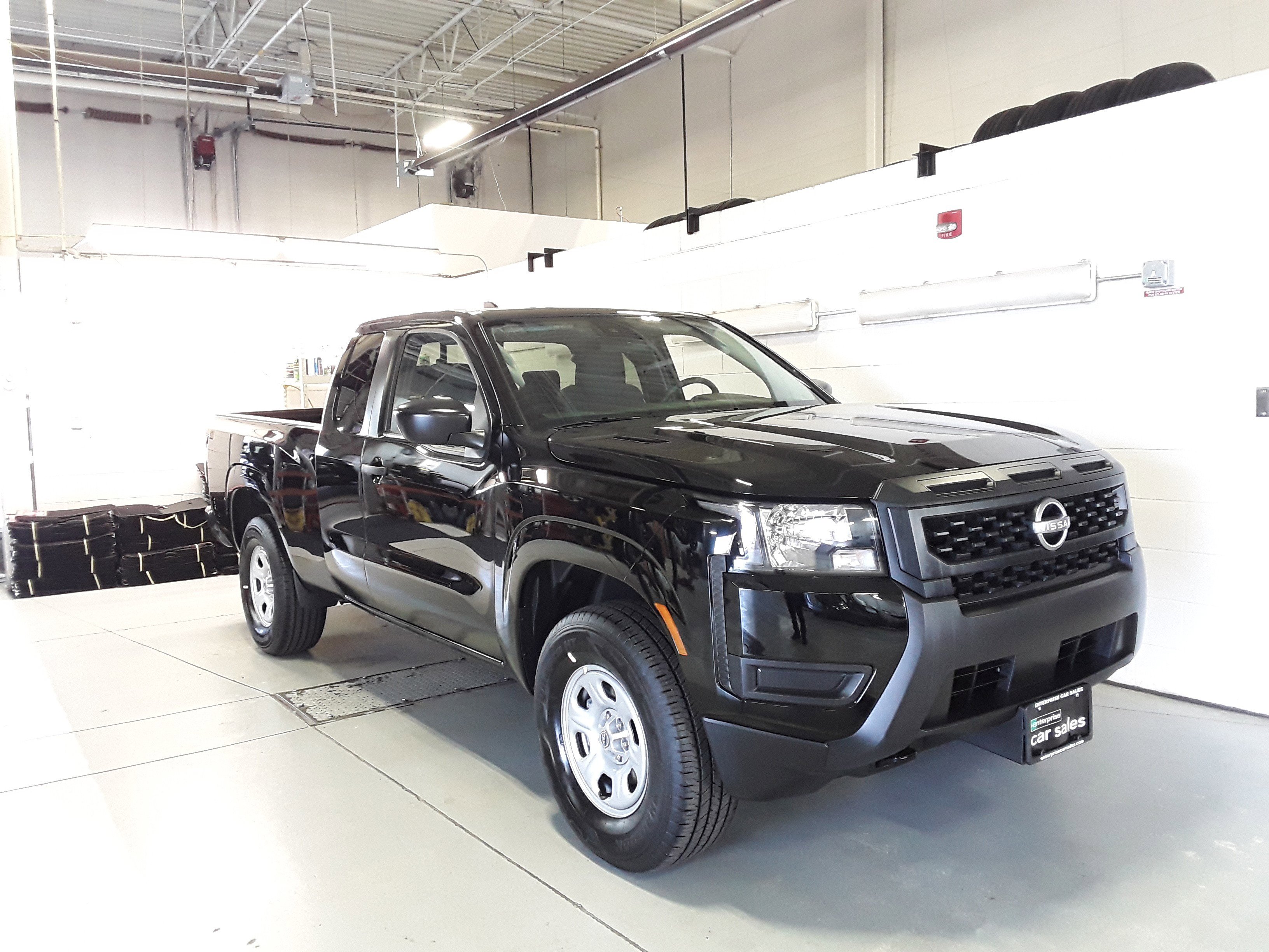 2025 Nissan Frontier King Cab 4x4 S