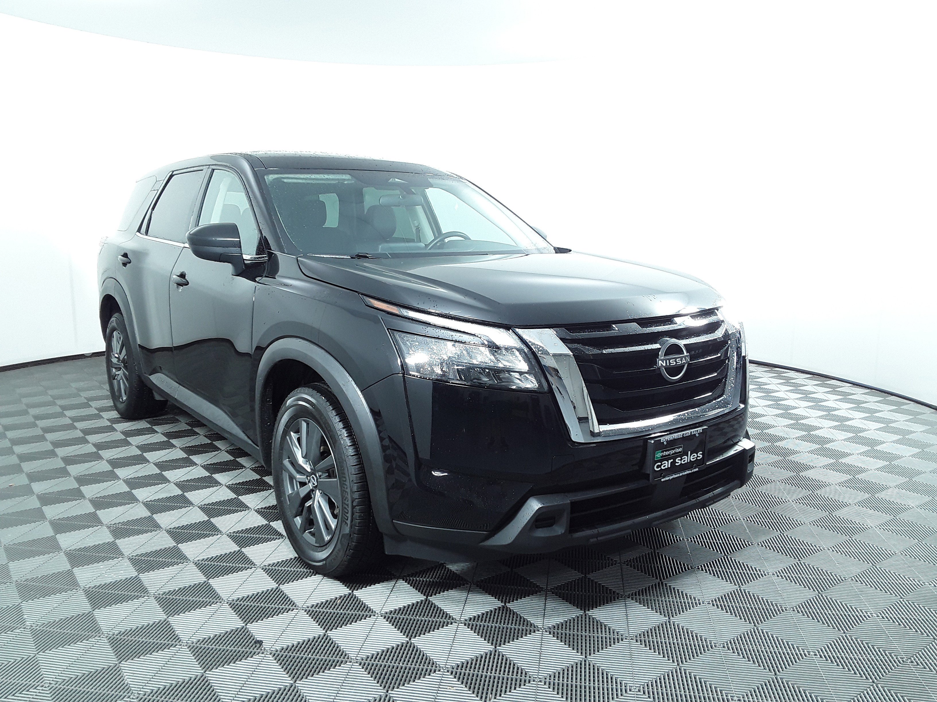 Used 2023 Nissan Pathfinder S 4WD