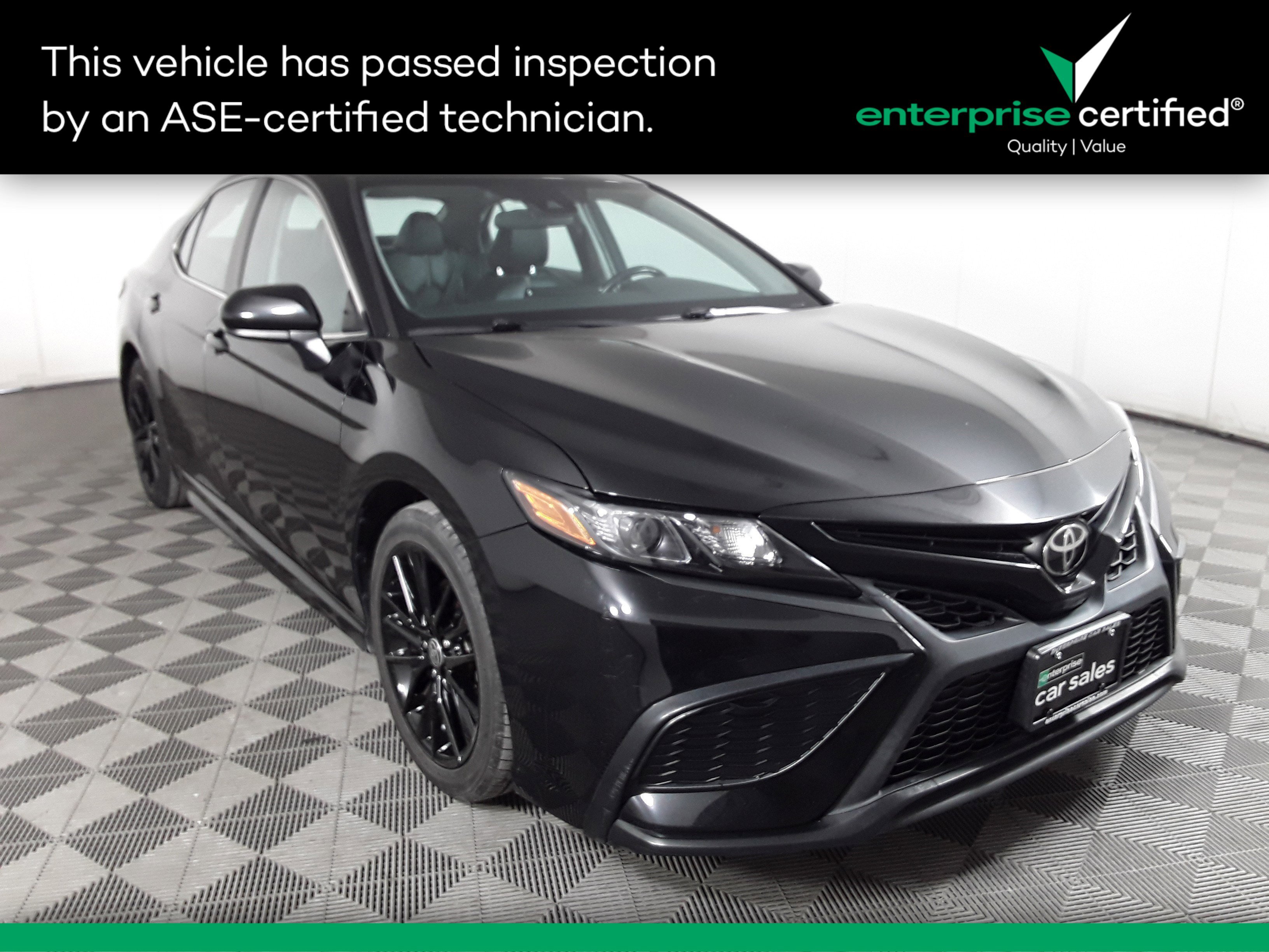 Used 2021 Toyota Camry SE Auto