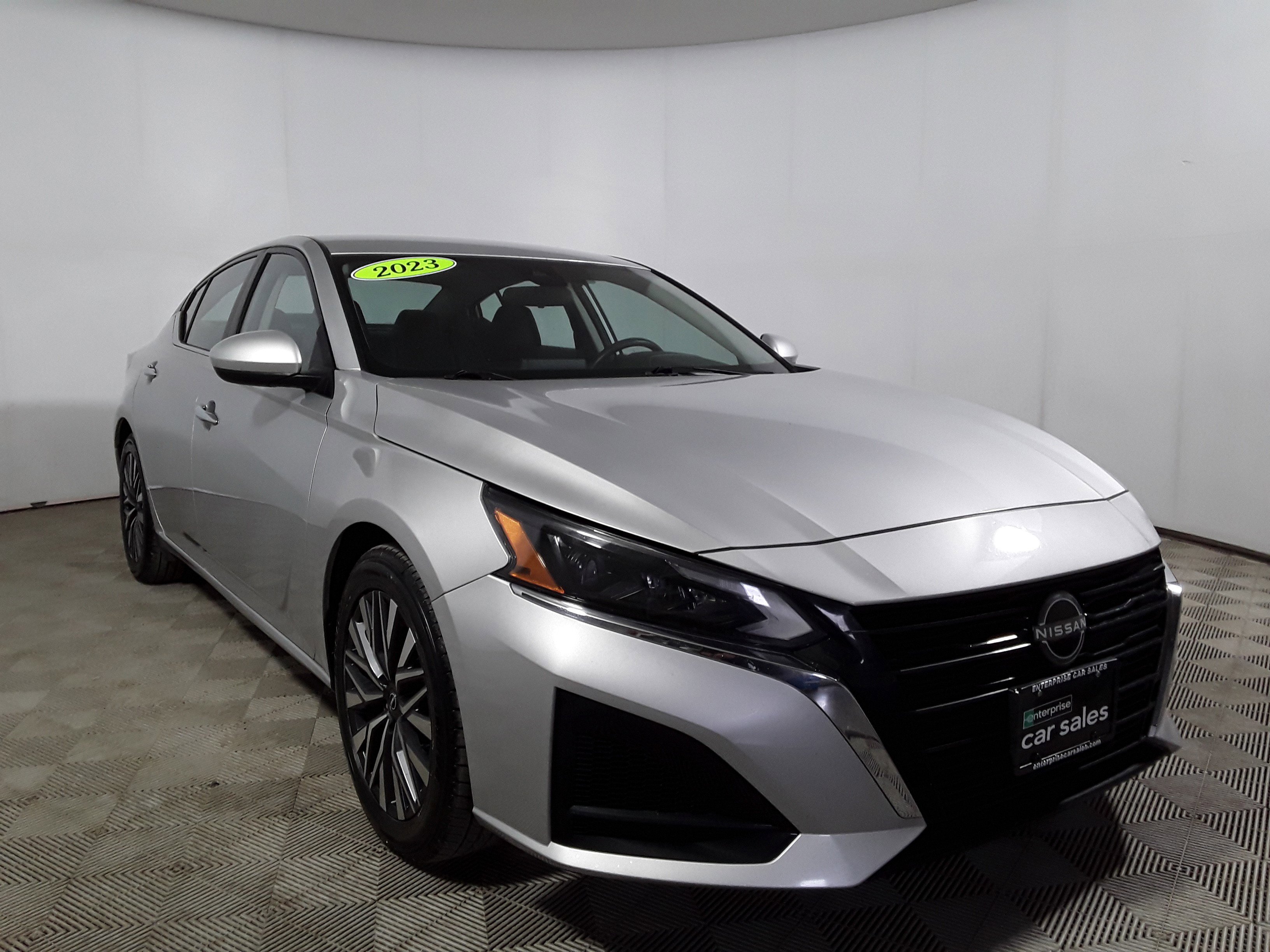2023 Nissan Altima 2.5 SV Sedan