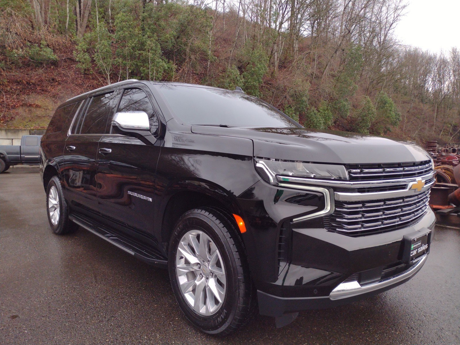 2023 Chevrolet Suburban 4WD 4dr Premier