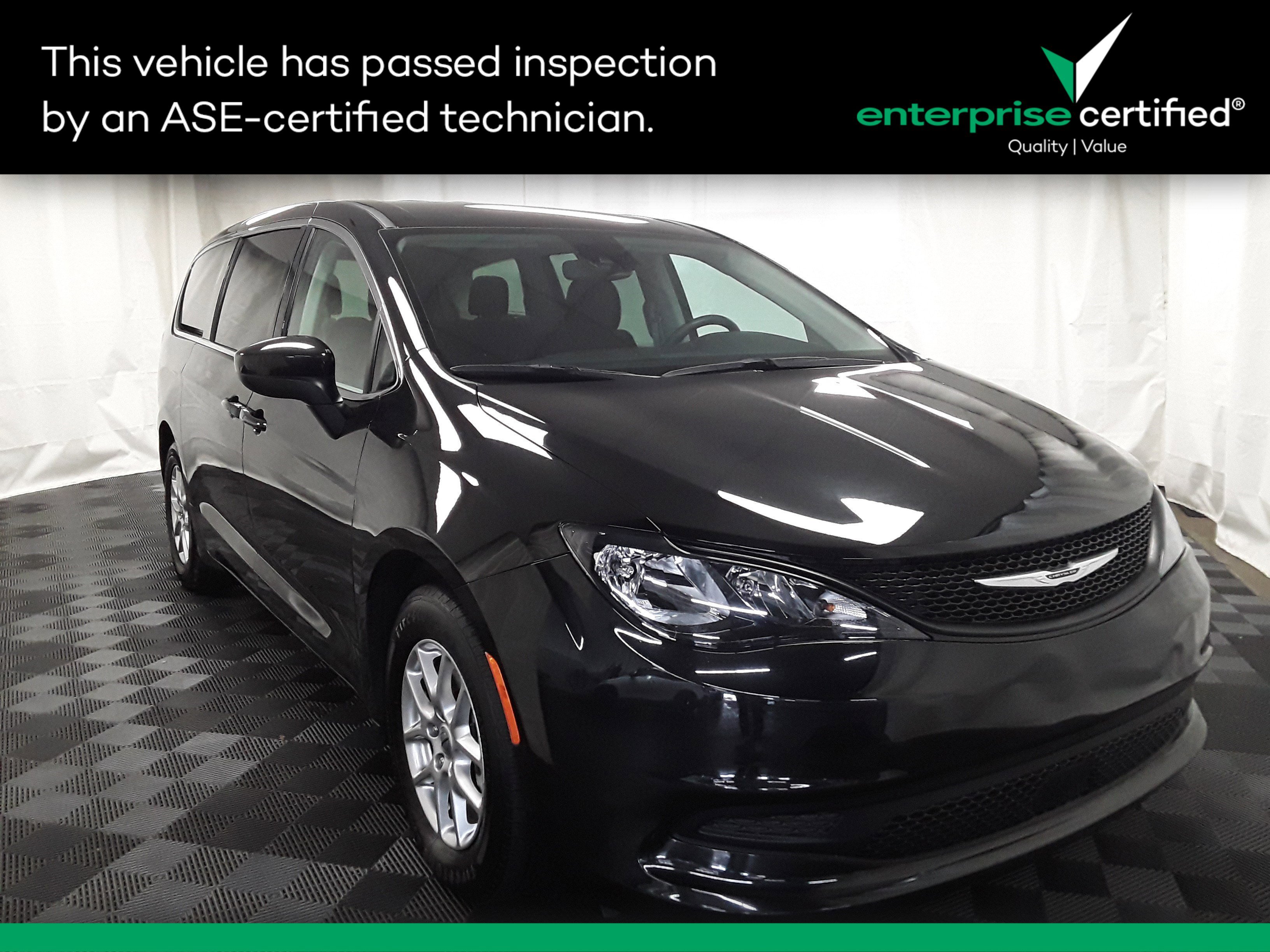 2023 Chrysler Voyager LX FWD