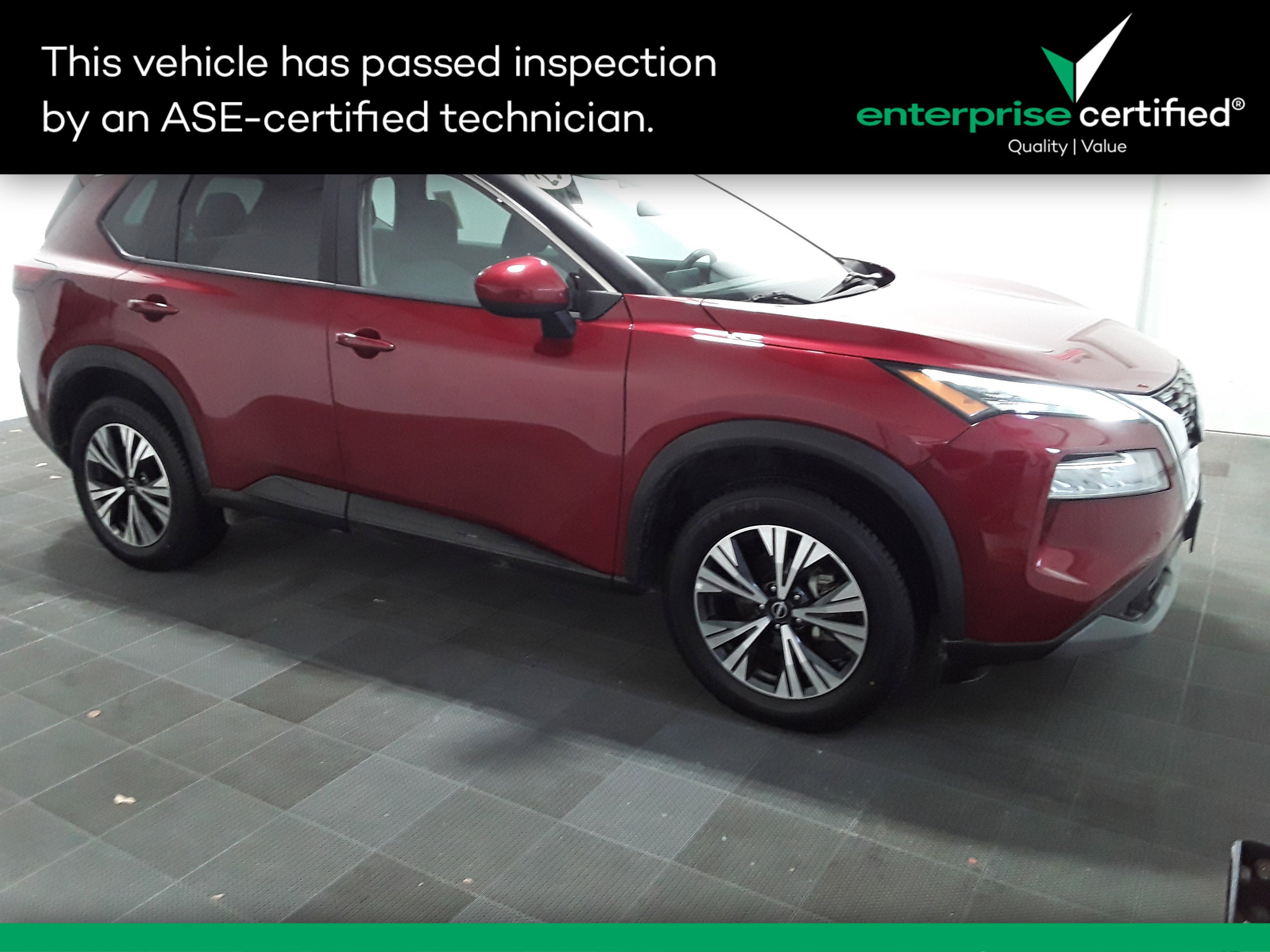 2023 Nissan Rogue SV's photo