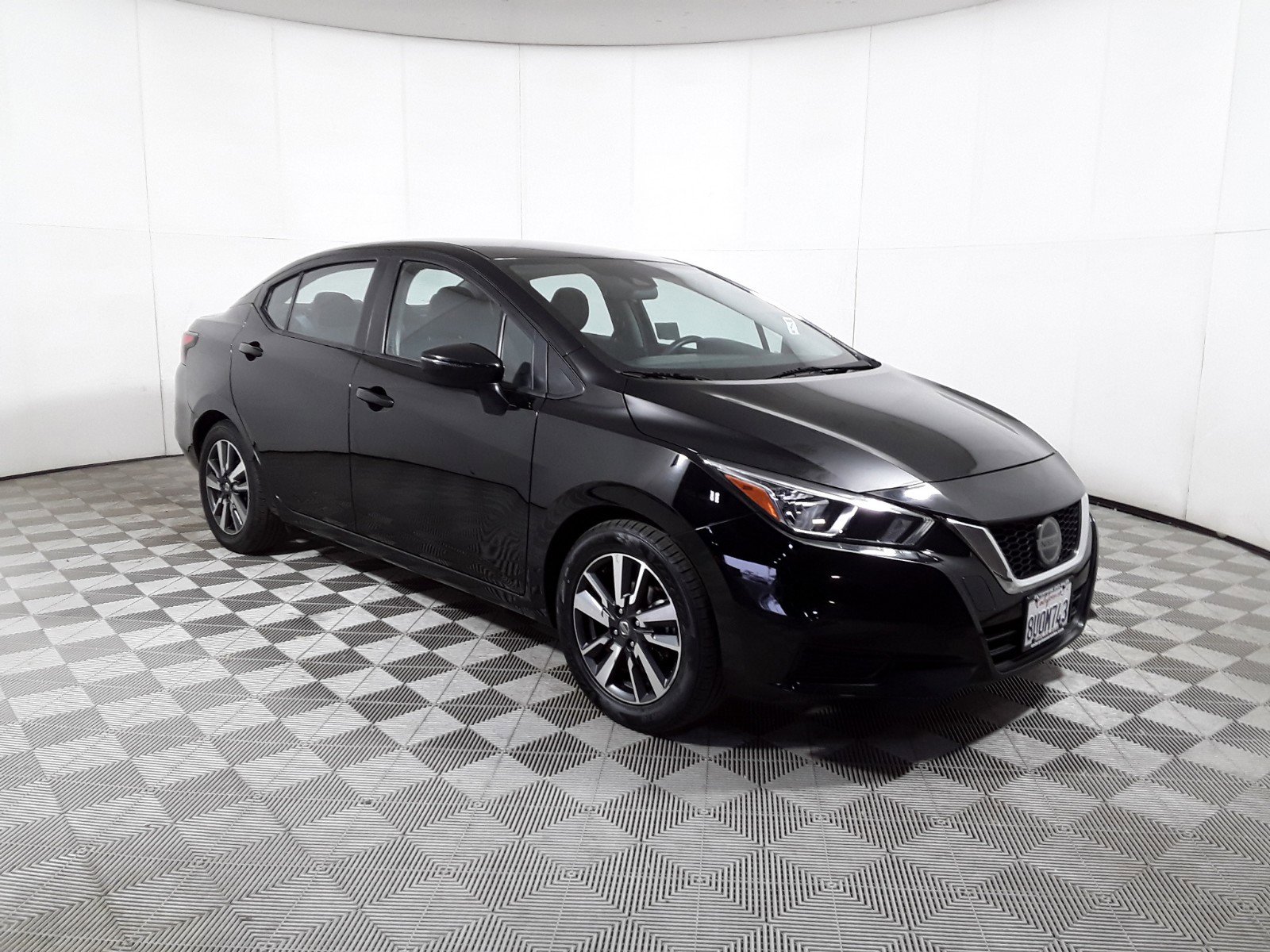 2021 Nissan Versa SV CVT