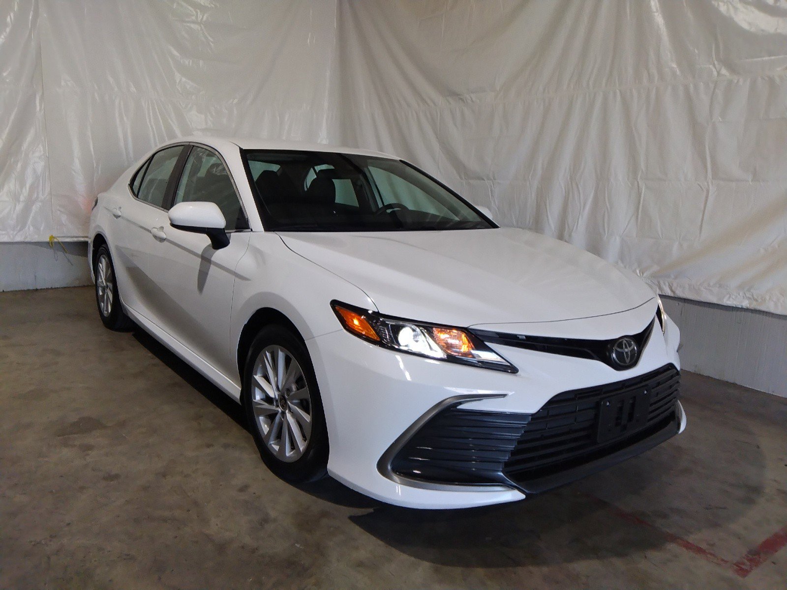 2022 Toyota Camry LE Auto