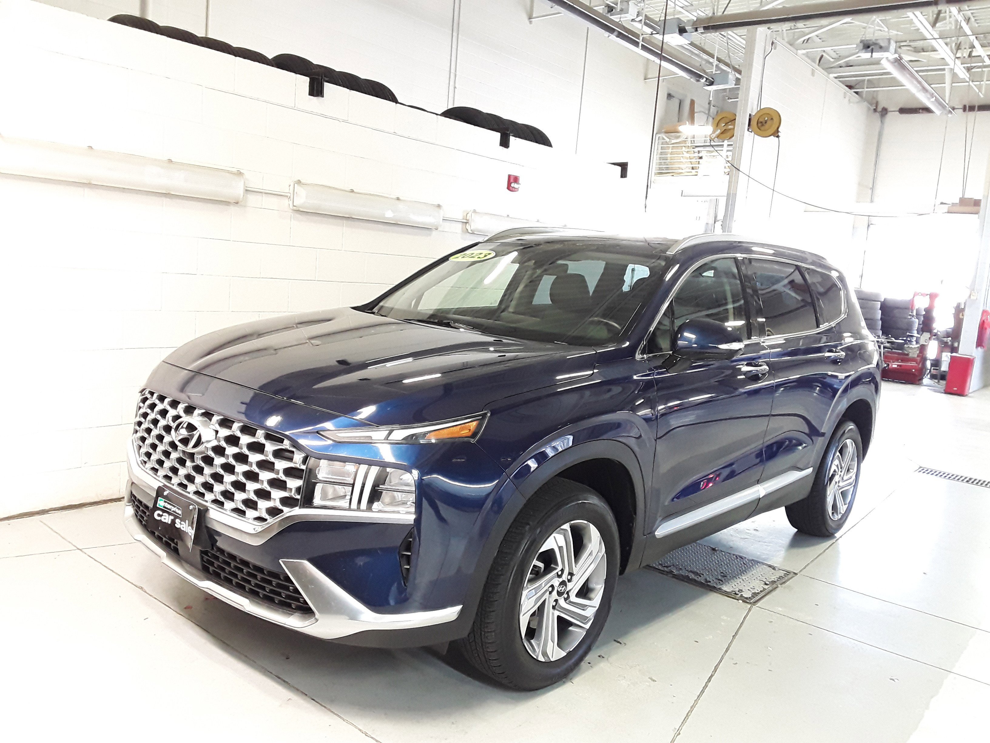 Image 2 of Used 2023 Hyundai Santa Fe SEL AWD