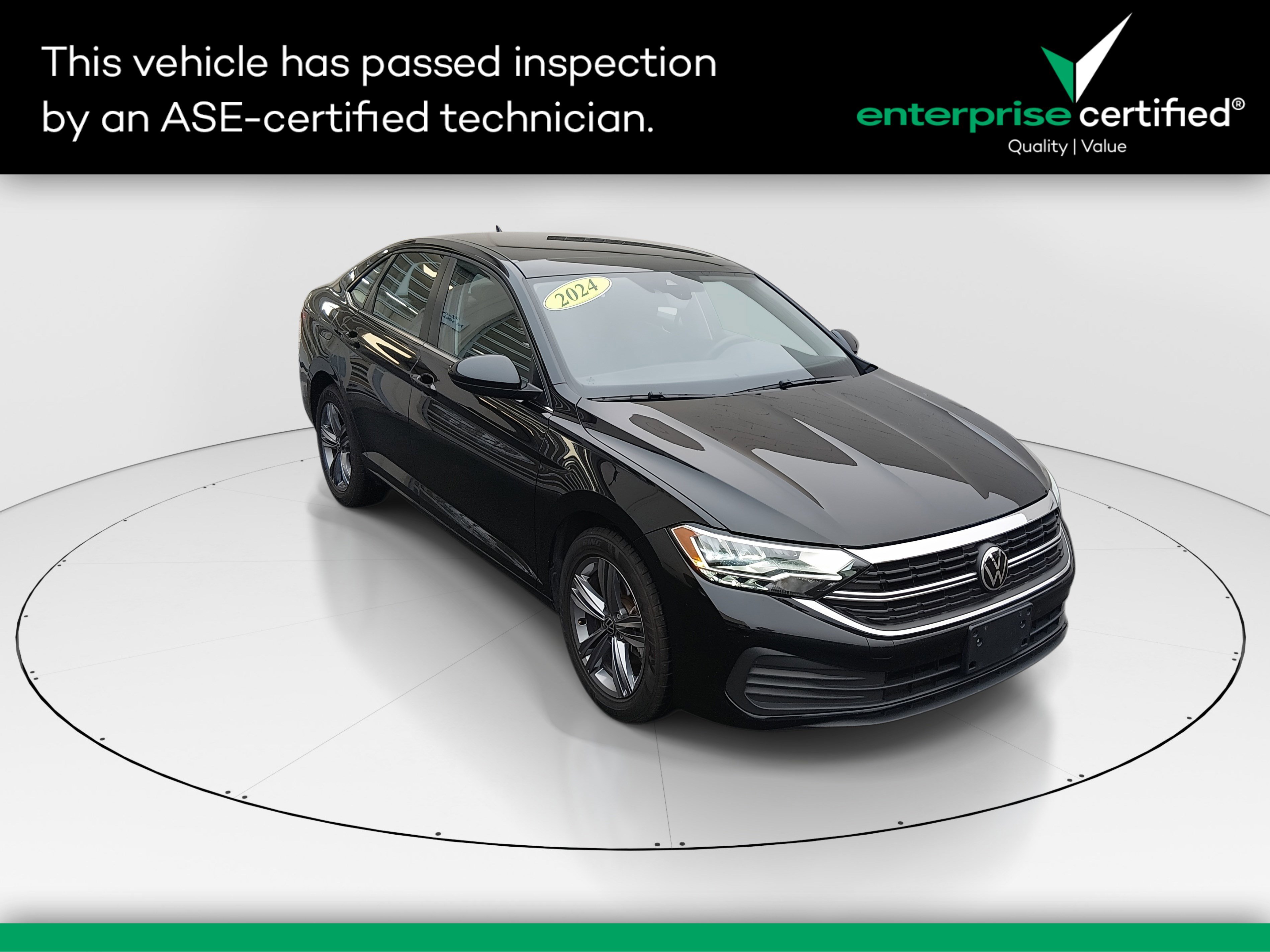 Used 2024 Volkswagen Jetta SE Auto