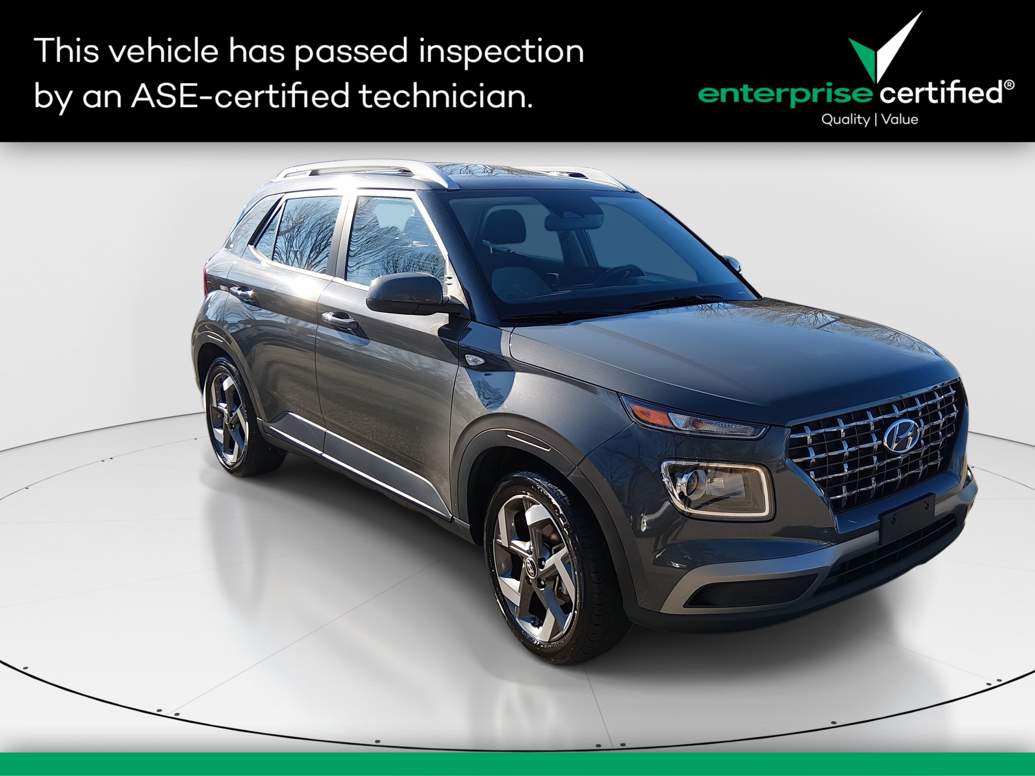 2024 Hyundai Venue SEL's photo