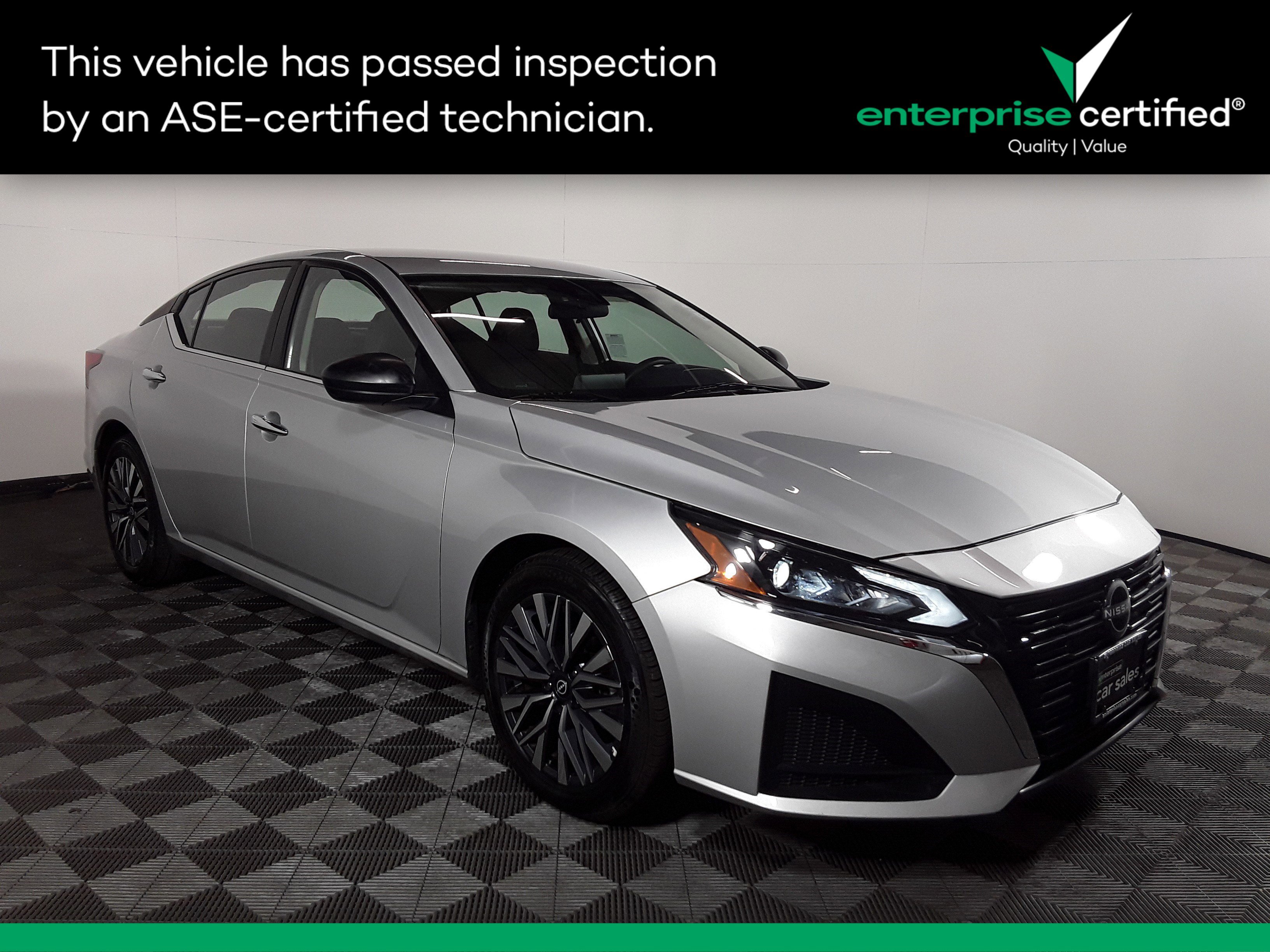 Used 2024 Nissan Altima 2.5 SV Sedan